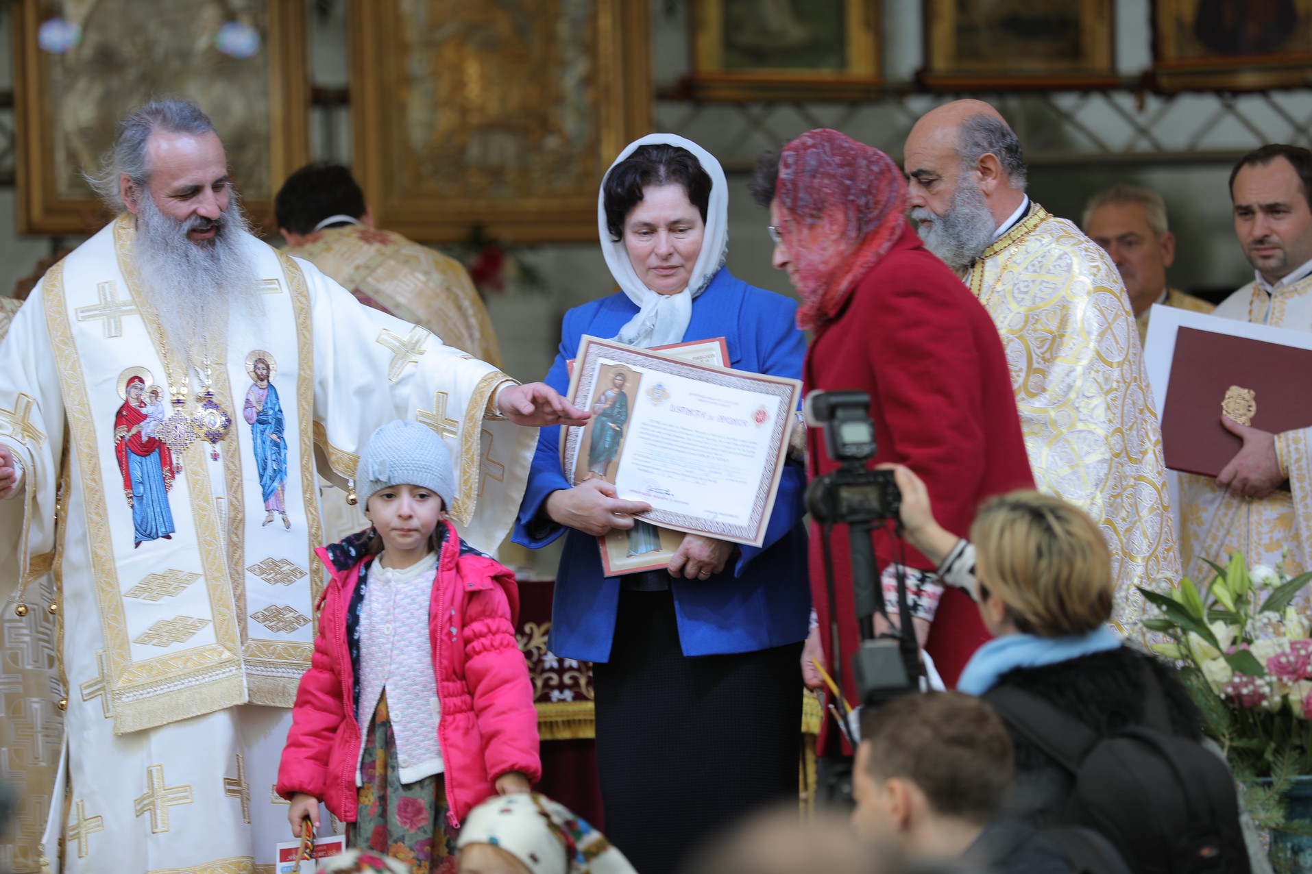 Sărbătoare istorică în cartierul ieșean Alexandru cel Bun: Biserica „Sfântul Ierarh Nectarie” a fost sfințită