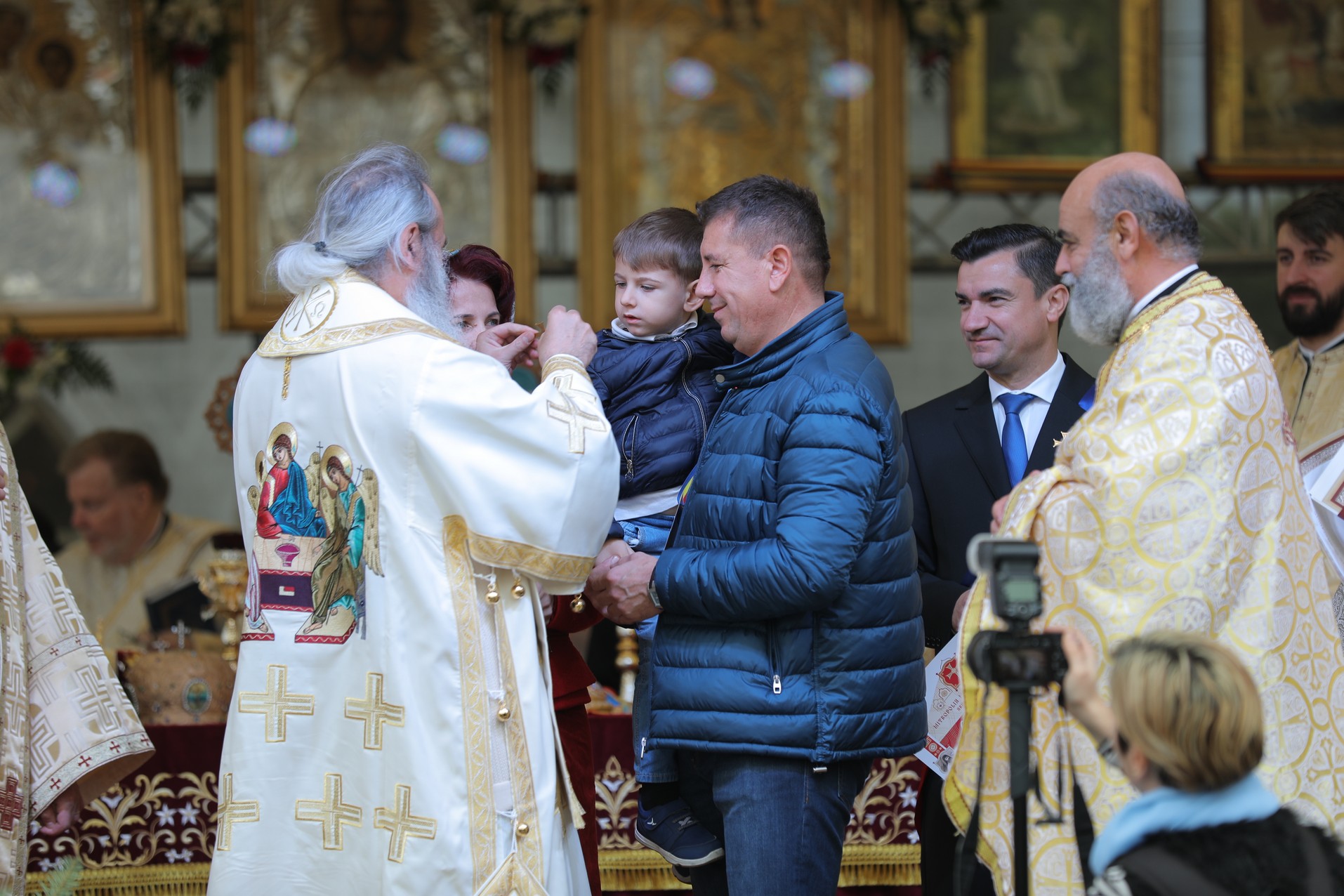 Sărbătoare istorică în cartierul ieșean Alexandru cel Bun: Biserica „Sfântul Ierarh Nectarie” a fost sfințită