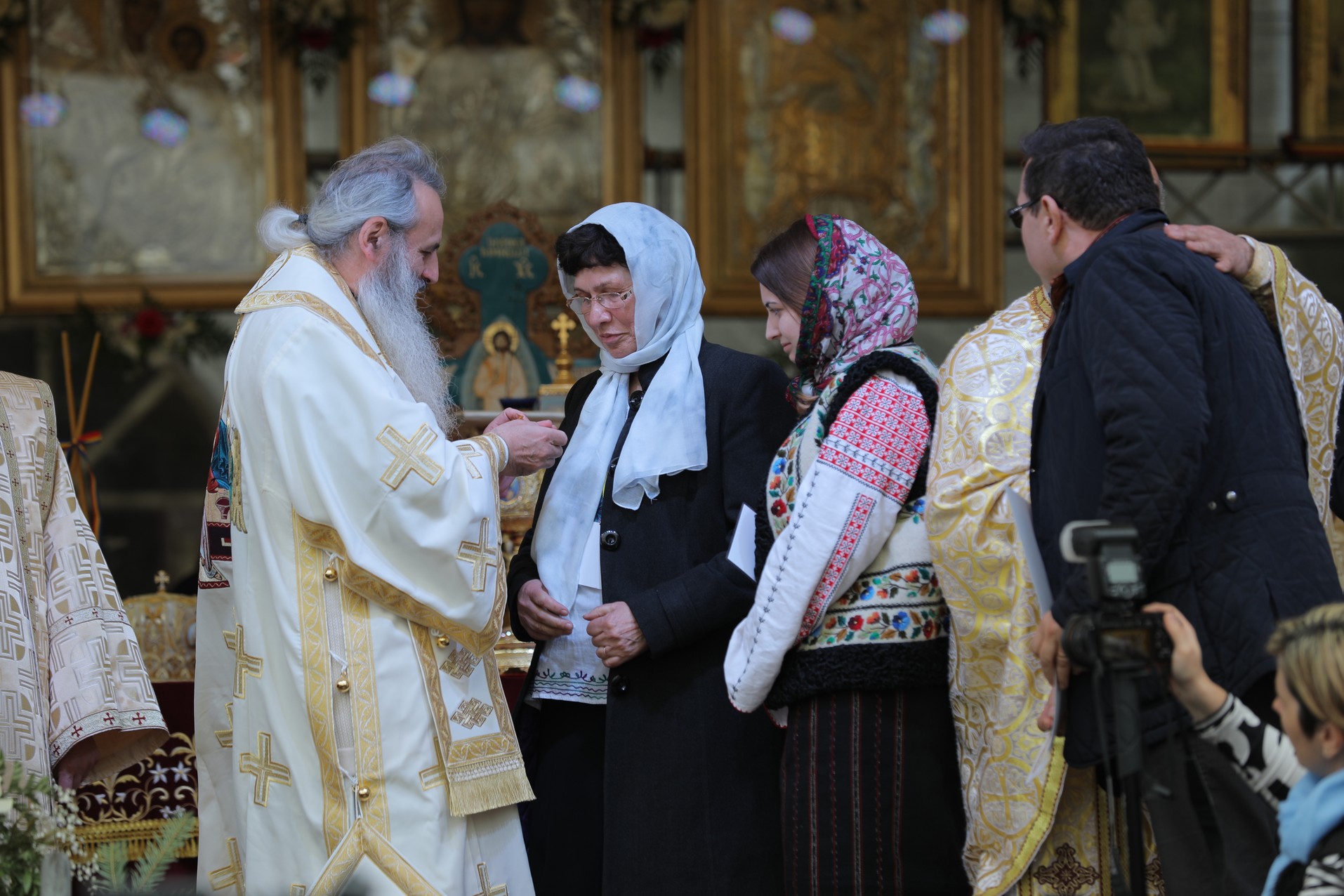 Sărbătoare istorică în cartierul ieșean Alexandru cel Bun: Biserica „Sfântul Ierarh Nectarie” a fost sfințită