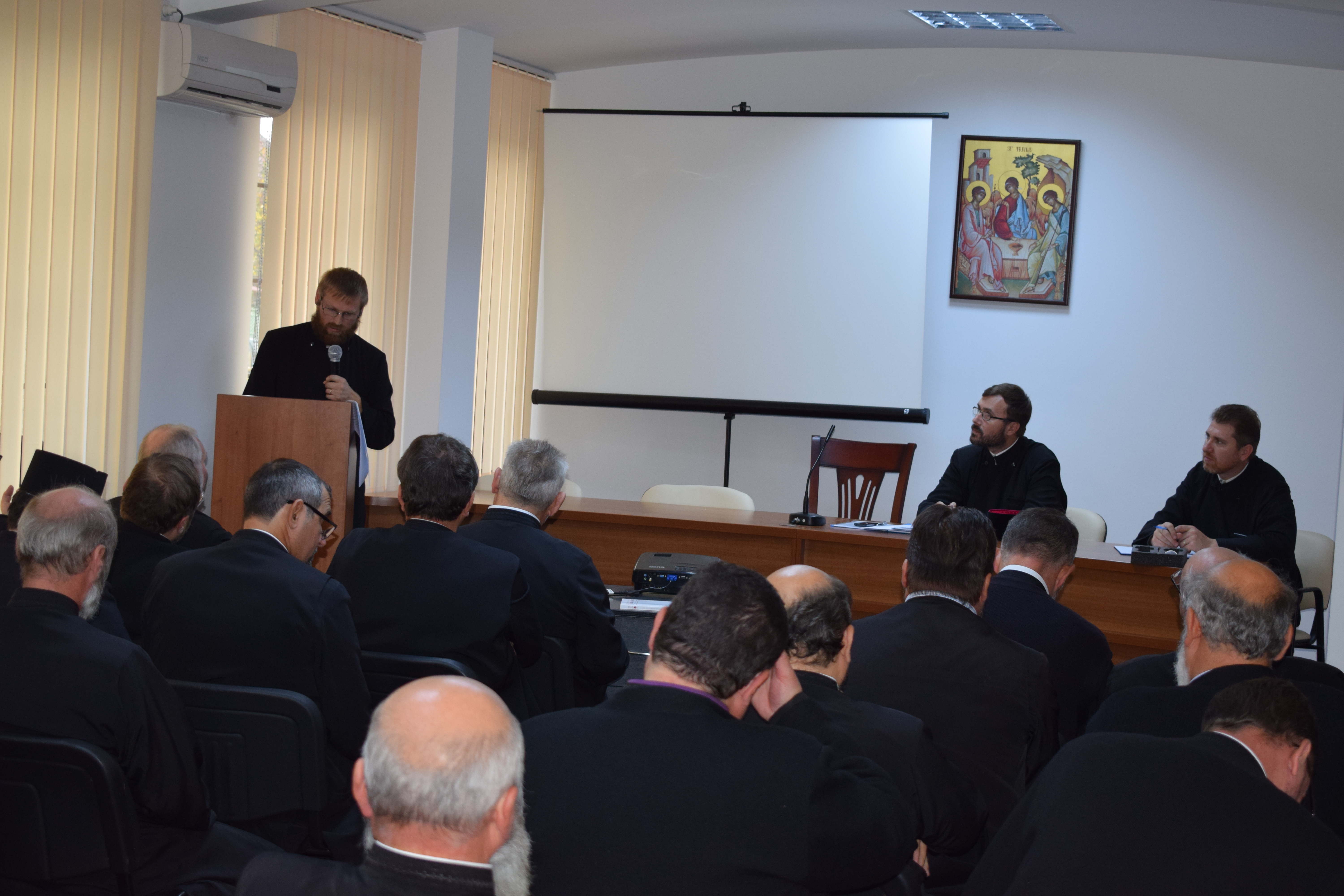 Şedinţe cu preoţii în protopopiatele Paşcani şi 2 Iaşi