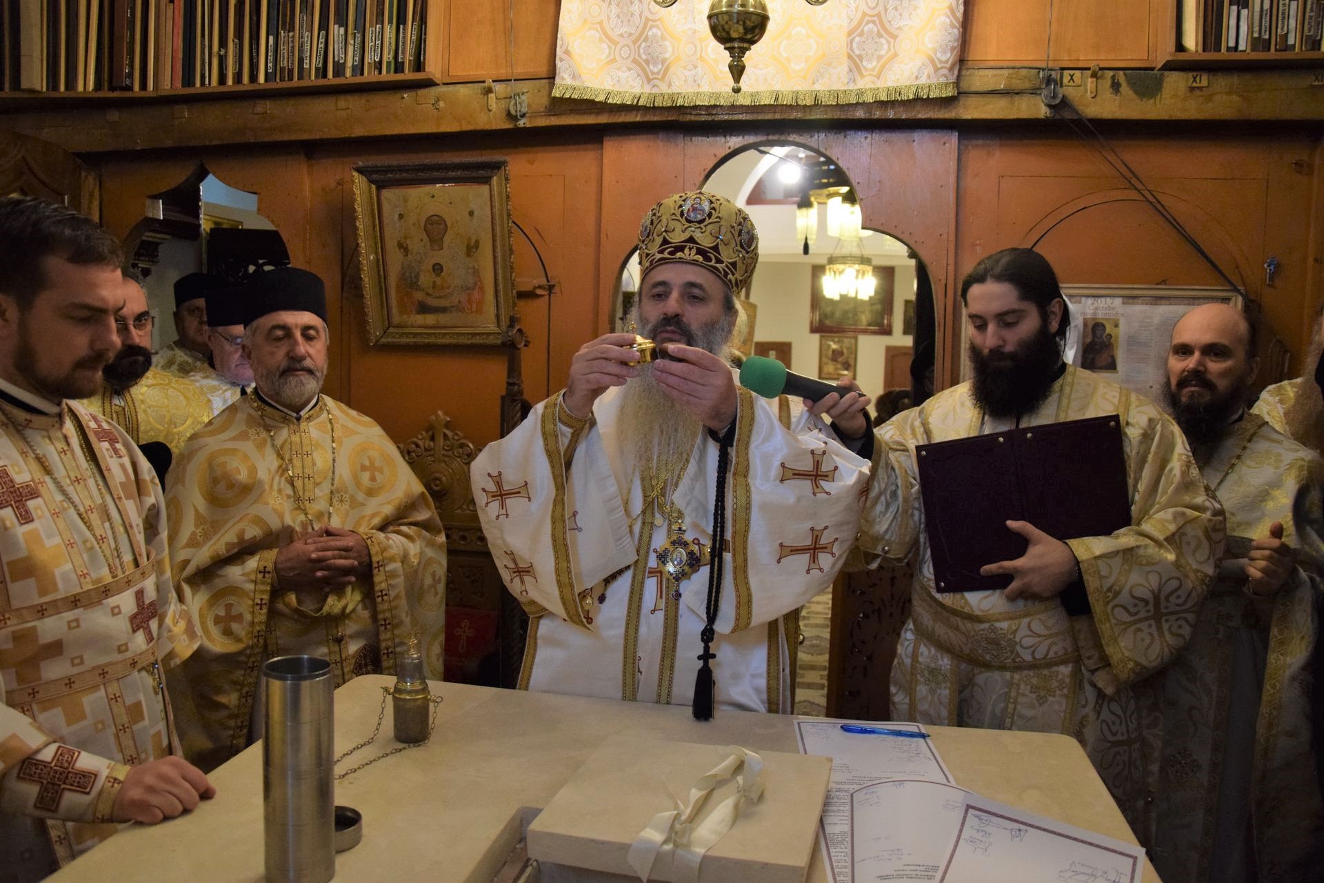 Foto: Lucian Ducan Biserica Toma Cozma din Iași a fost resfințită