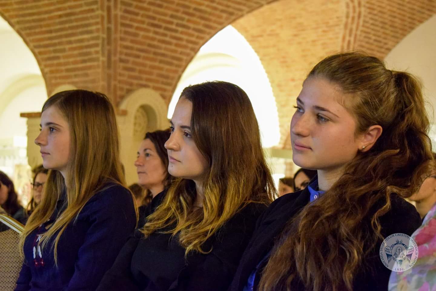 Prima întâlnire din cadrul proiectului „Conferinţa tinerilor“, organizată de ASCOR şi ATOR Iaşi