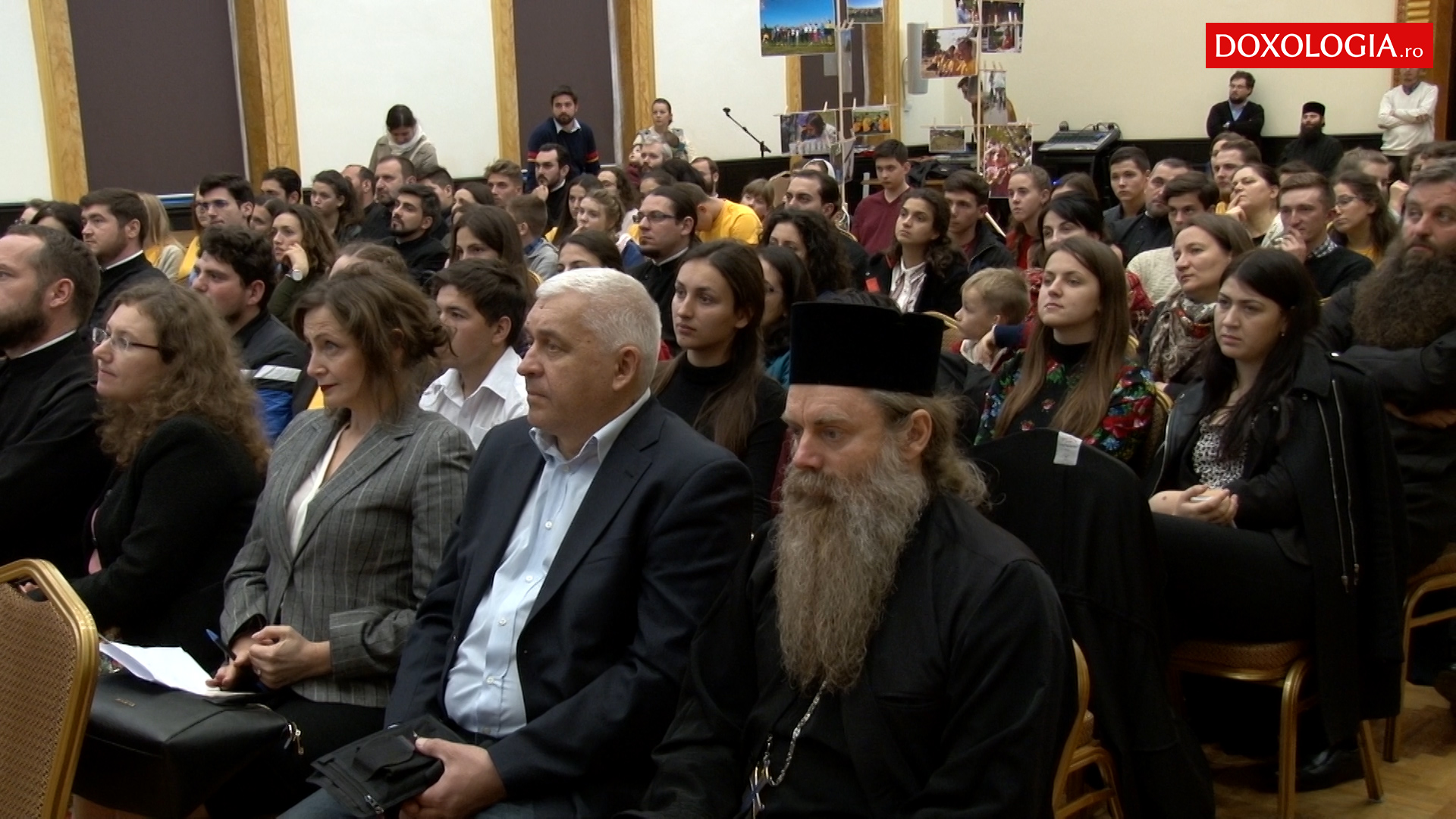 (Video) Voluntarii din „Pridvorul satului” reuniți la Iași