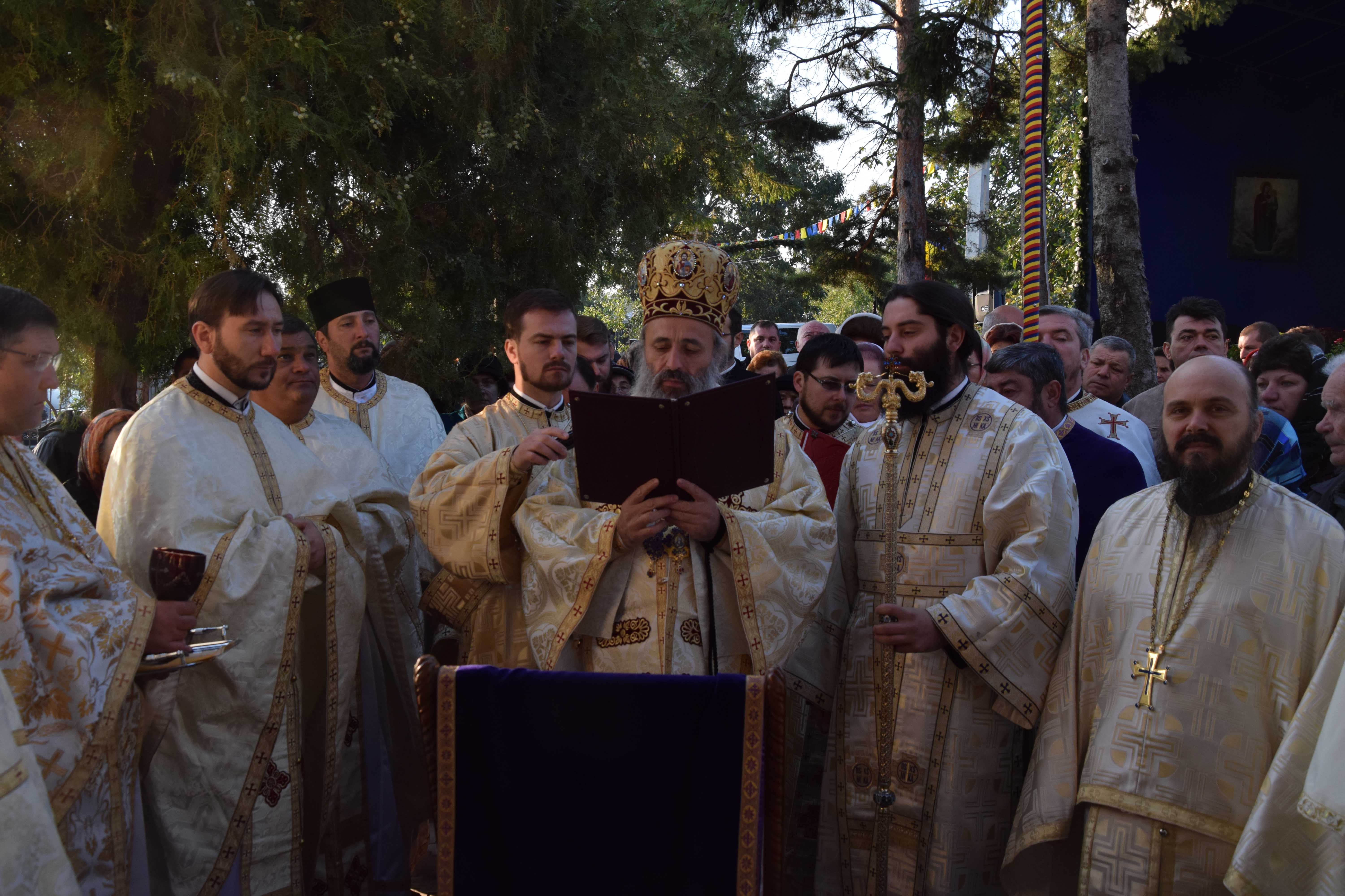 (Video) Resfințirea bisericii din Mogoșești, jud. Iași