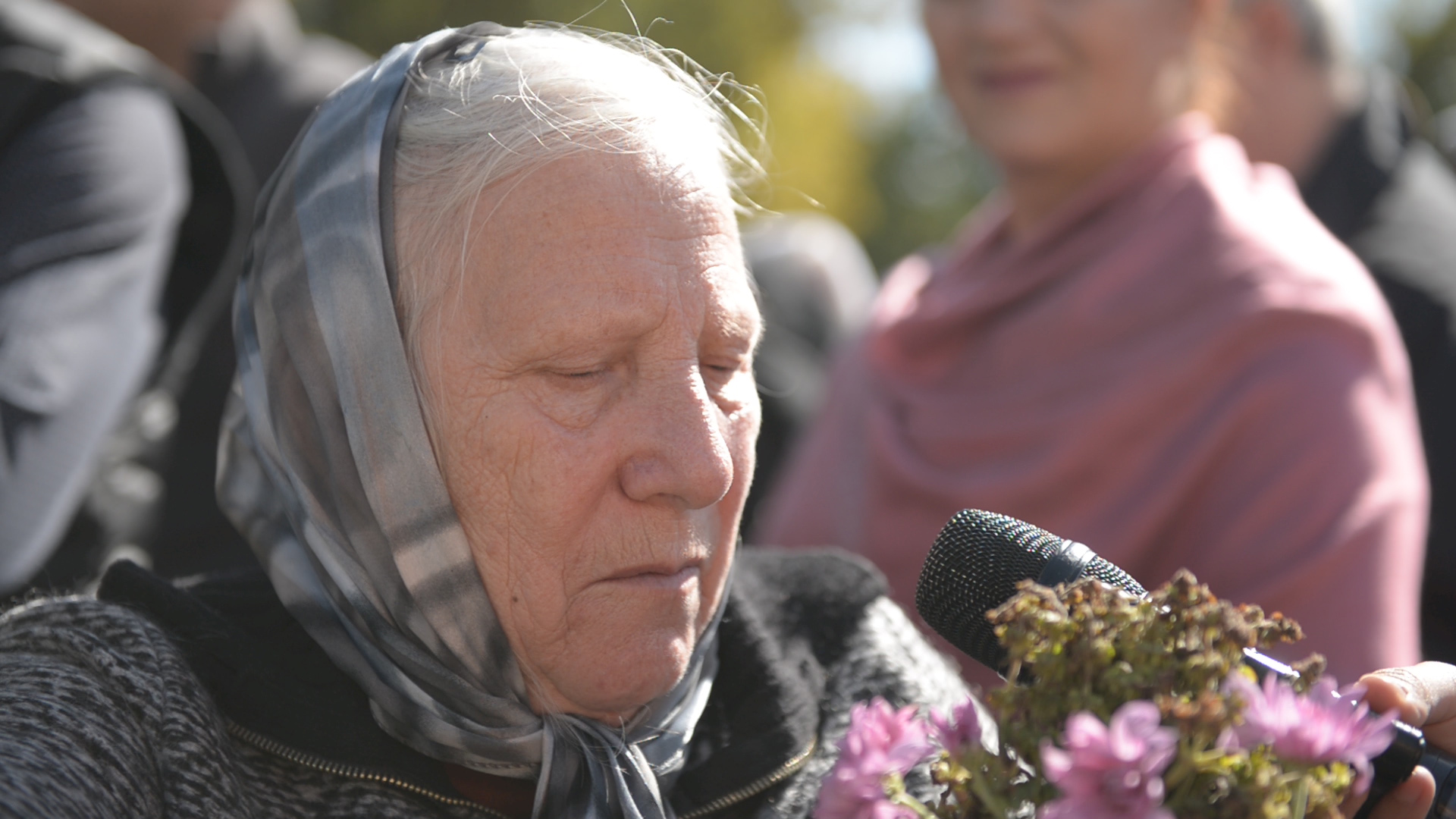 (Video) Minuni săvârșite în viața închinătorilor la Sfânta Parascheva