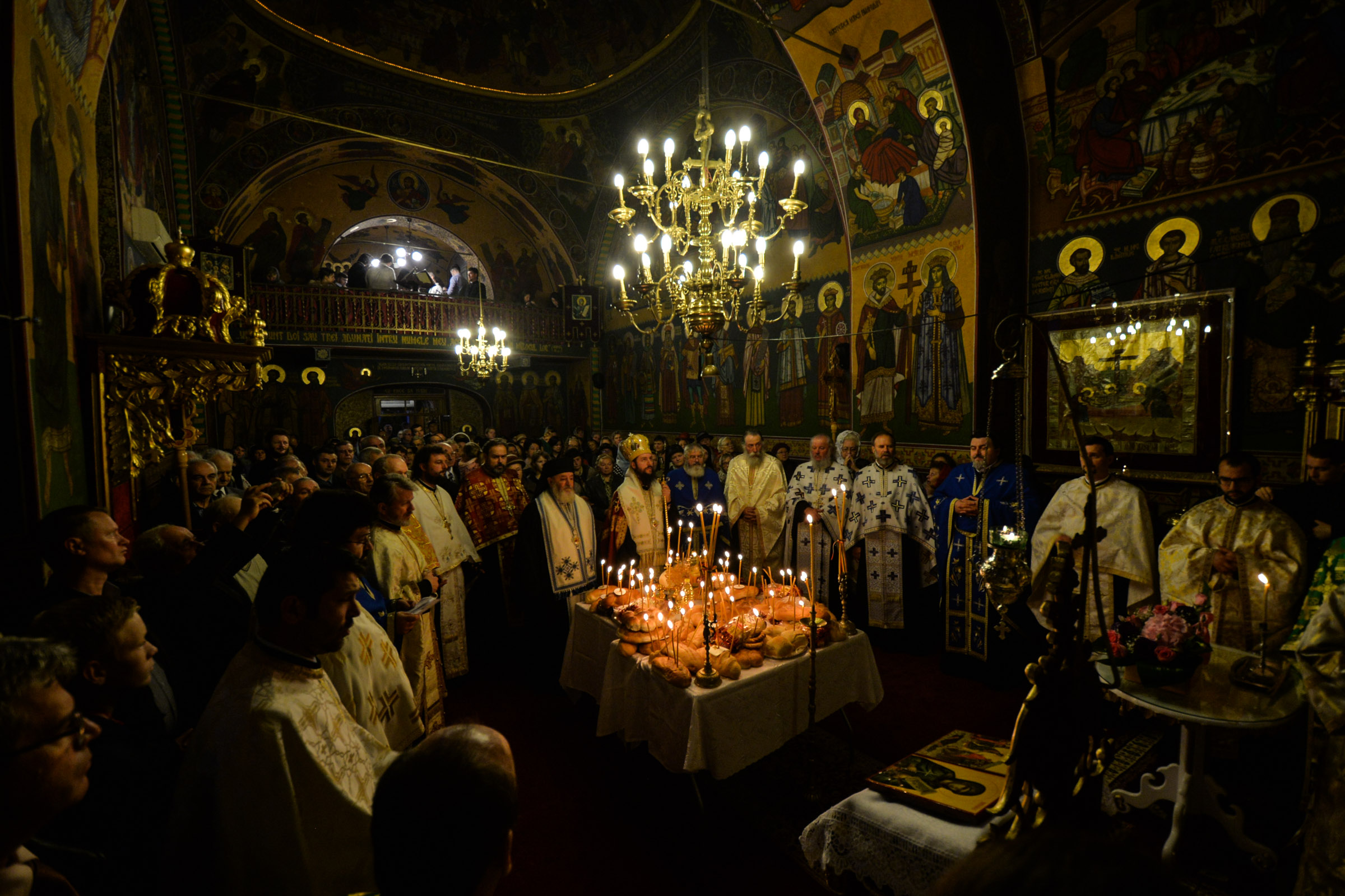 Ziua închinată Ocrotitoarei Moldovei, sărbătorită la biserica ei din Păcurarii Iaşului Ziua închinată Ocrotitoarei Moldovei, sărbătorită la biserica ei din Păcurarii Iaşului