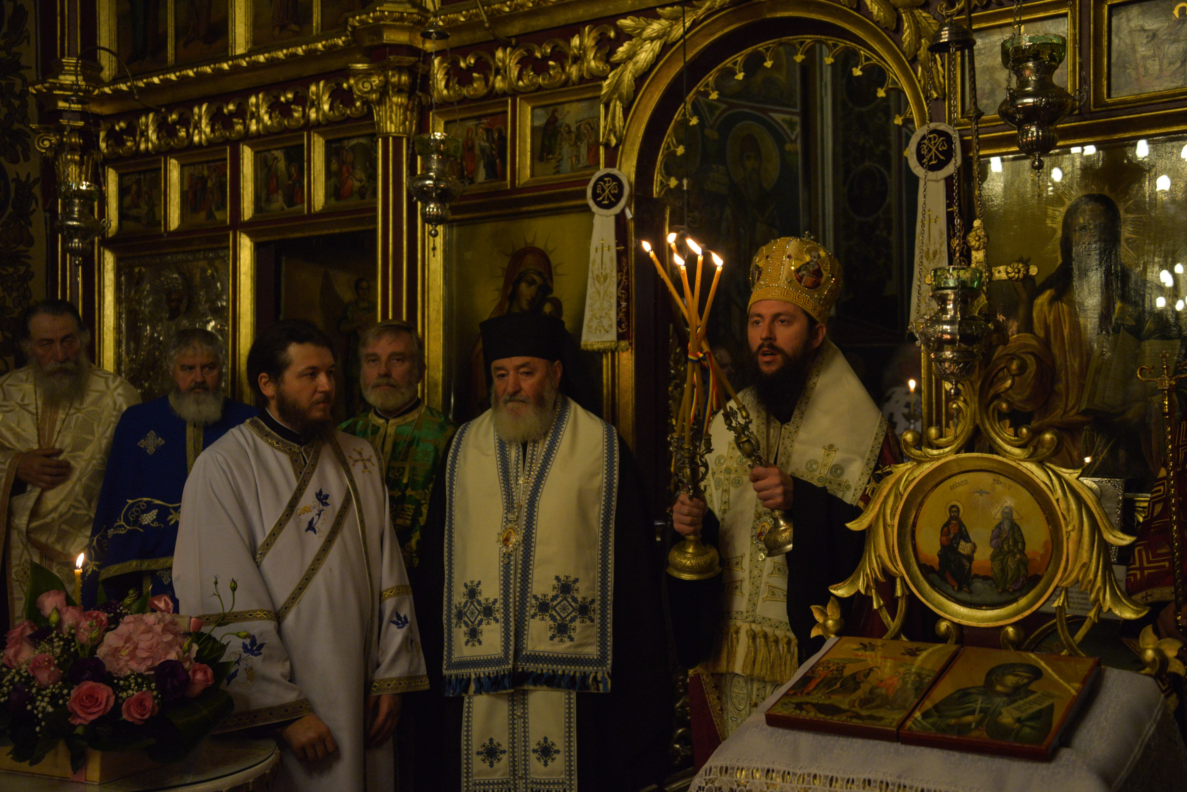 Ziua închinată Ocrotitoarei Moldovei, sărbătorită la biserica ei din Păcurarii Iaşului Ziua închinată Ocrotitoarei Moldovei, sărbătorită la biserica ei din Păcurarii Iaşului