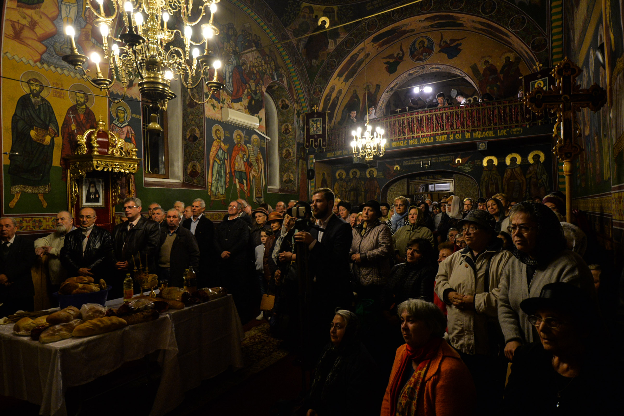 Ziua închinată Ocrotitoarei Moldovei, sărbătorită la biserica ei din Păcurarii Iaşului Ziua închinată Ocrotitoarei Moldovei, sărbătorită la biserica ei din Păcurarii Iaşului