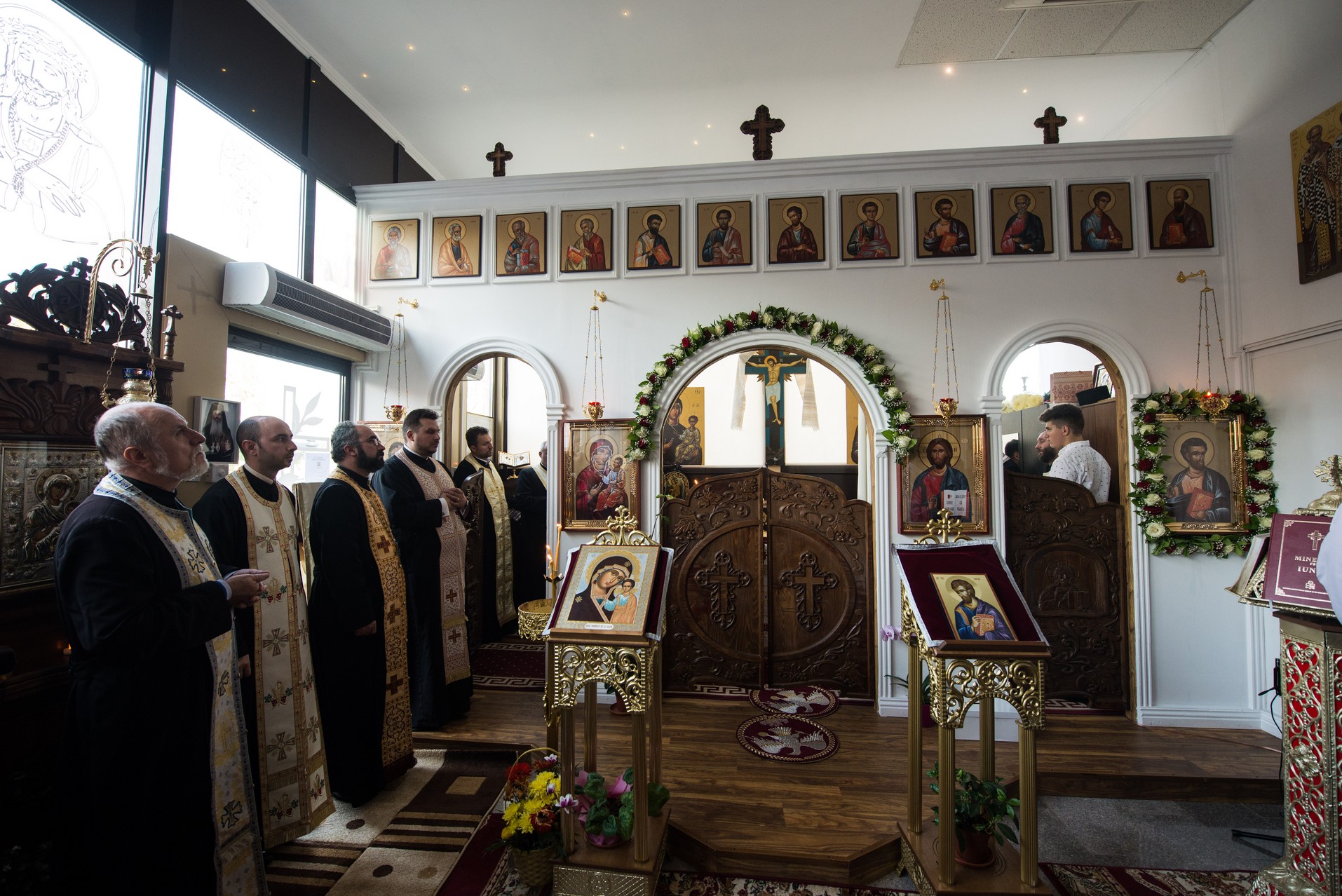 Parohia „Sfântul Apostol şi Evanghelist Luca” din Iaşi şi-a serbat pentru prima dată hramul