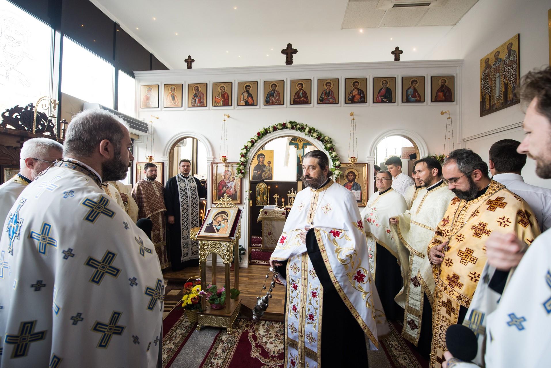 Parohia „Sfântul Apostol şi Evanghelist Luca” din Iaşi şi-a serbat pentru prima dată hramul