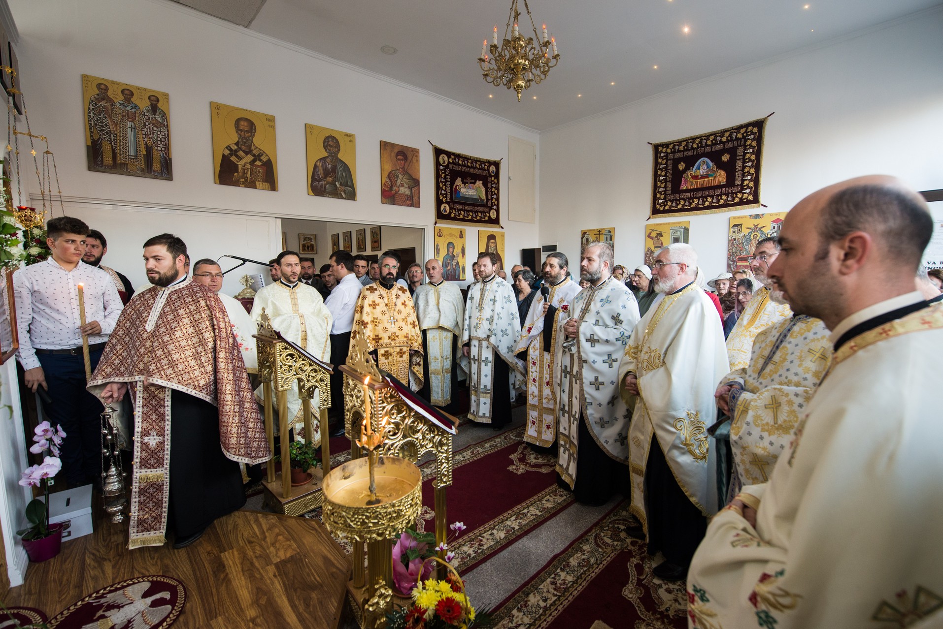 Parohia „Sfântul Apostol şi Evanghelist Luca” din Iaşi şi-a serbat pentru prima dată hramul