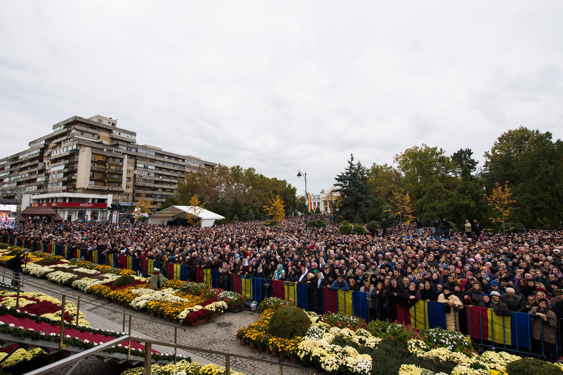 Sfânta Parascheva și-a primit închinătorii de ziua ei