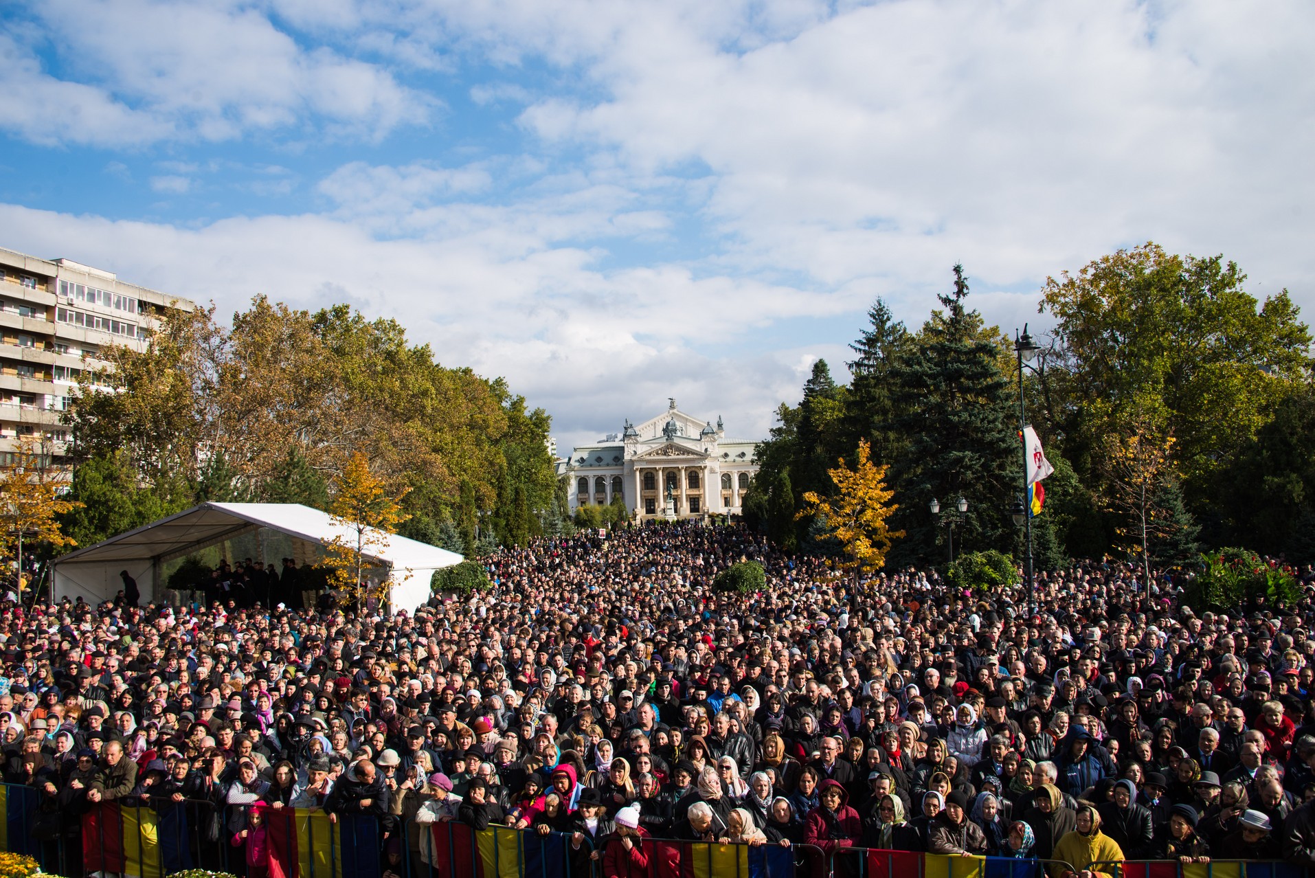 Sfânta Parascheva și-a primit închinătorii de ziua ei