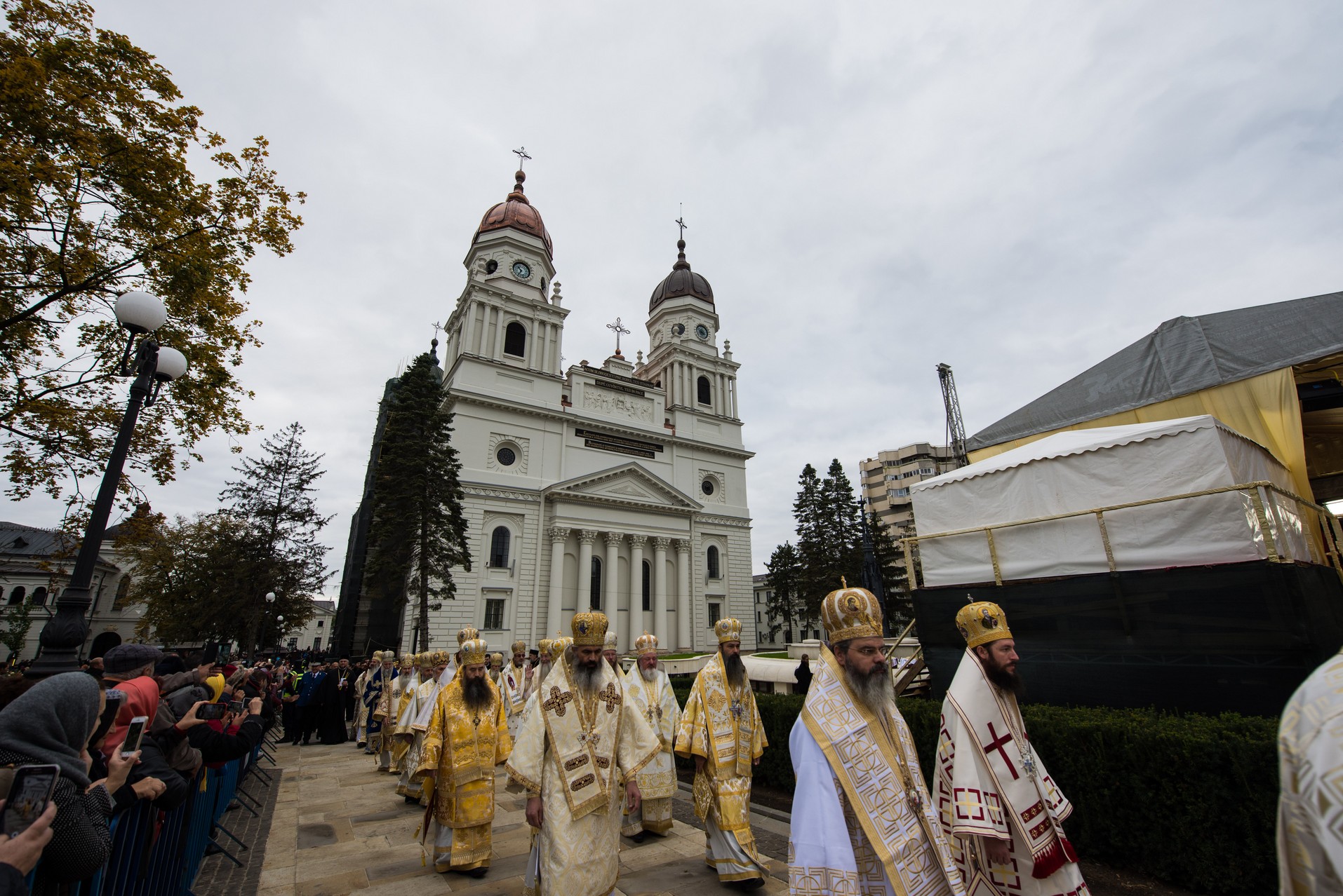Sfânta Parascheva și-a primit închinătorii de ziua ei