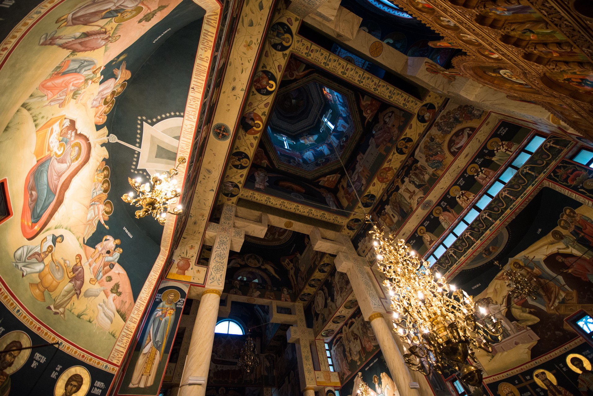 Sfântul Mare Mucenic Dimitrie a unit în rugăciune preoți și credincioși la Parohia Flora din Tătărași