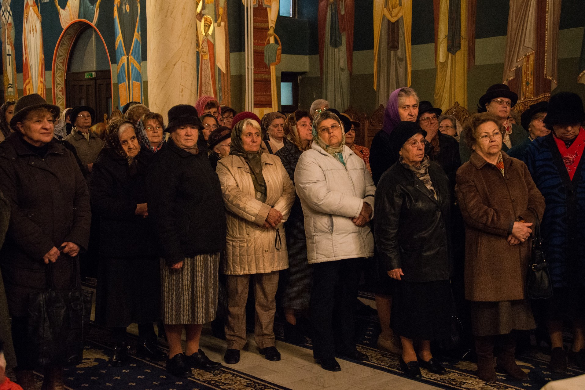 Sfântul Mare Mucenic Dimitrie a unit în rugăciune preoți și credincioși la Parohia Flora din Tătărași