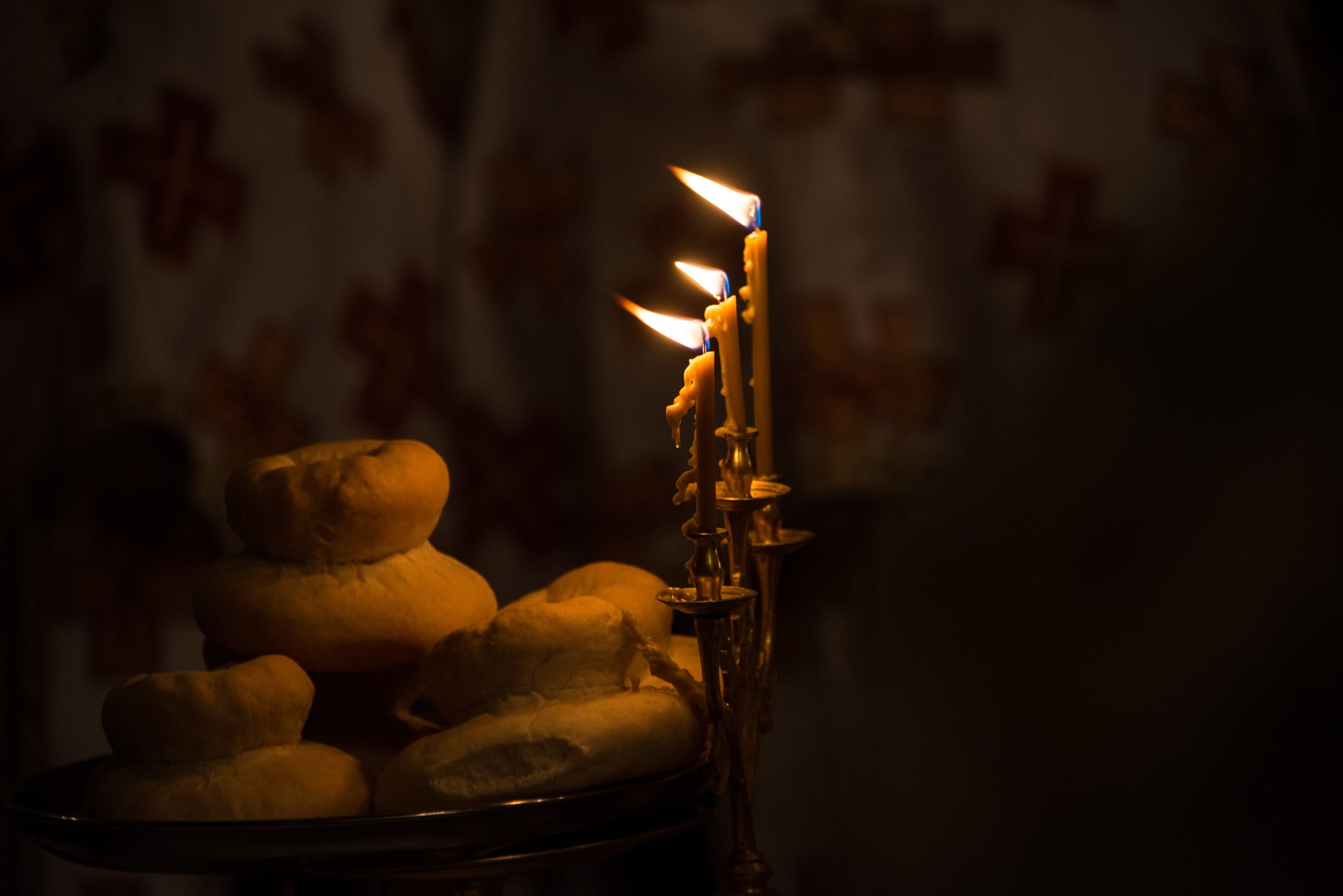 Sfântul Mare Mucenic Dimitrie a unit în rugăciune preoți și credincioși la Parohia Flora din Tătărași