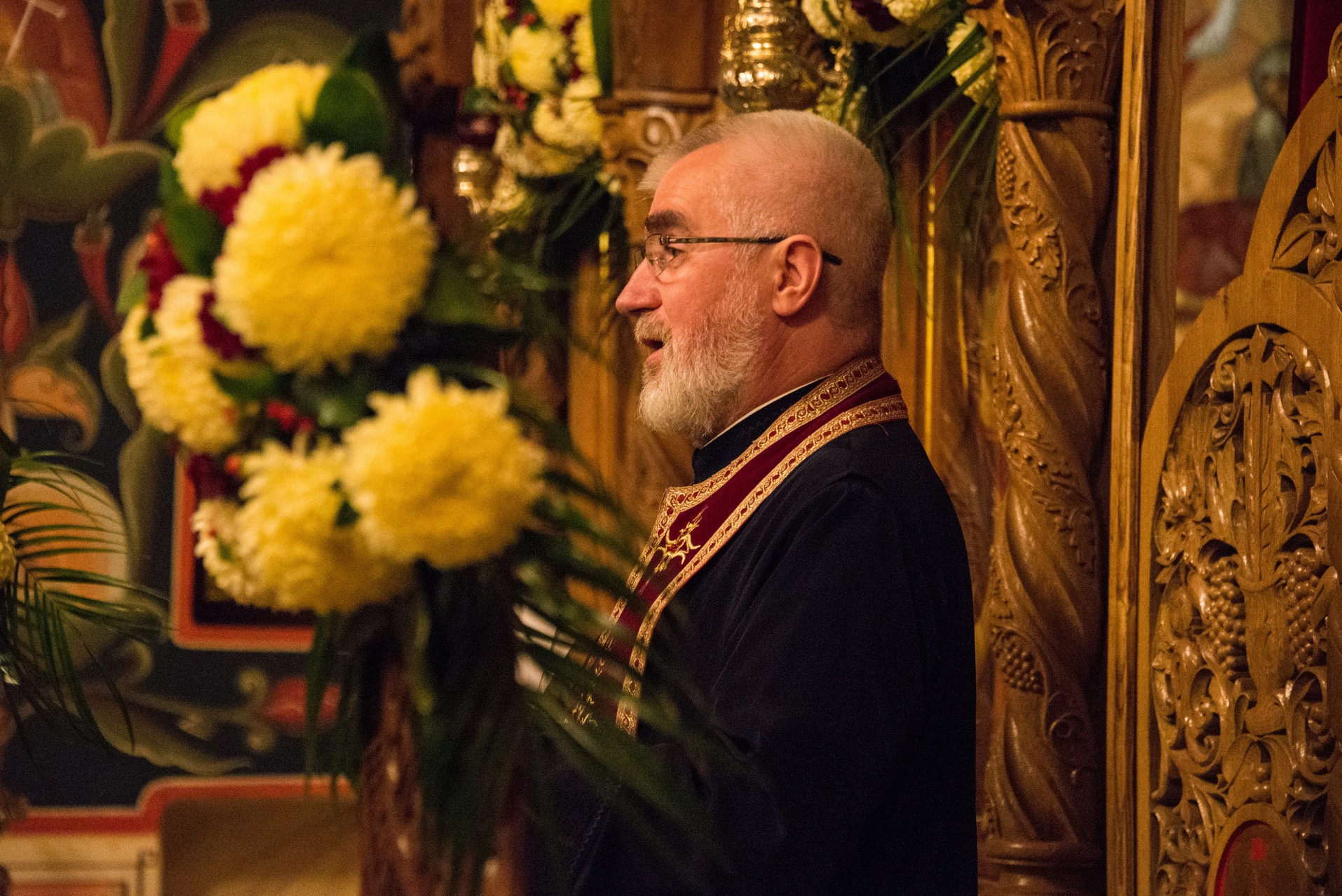 Sfântul Mare Mucenic Dimitrie a unit în rugăciune preoți și credincioși la Parohia Flora din Tătărași