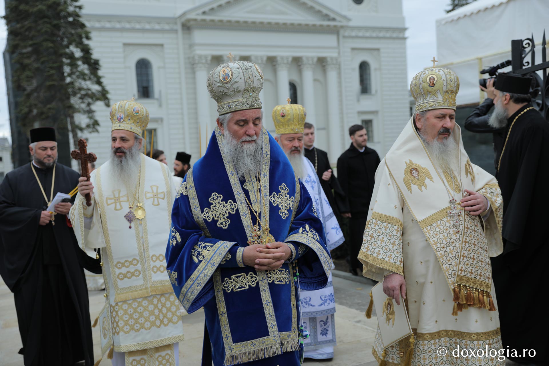 Soborul ierarhilor slujitori ‒ Sfânta Liturghie la Hramul Sfintei Cuvioase Parascheva 2017