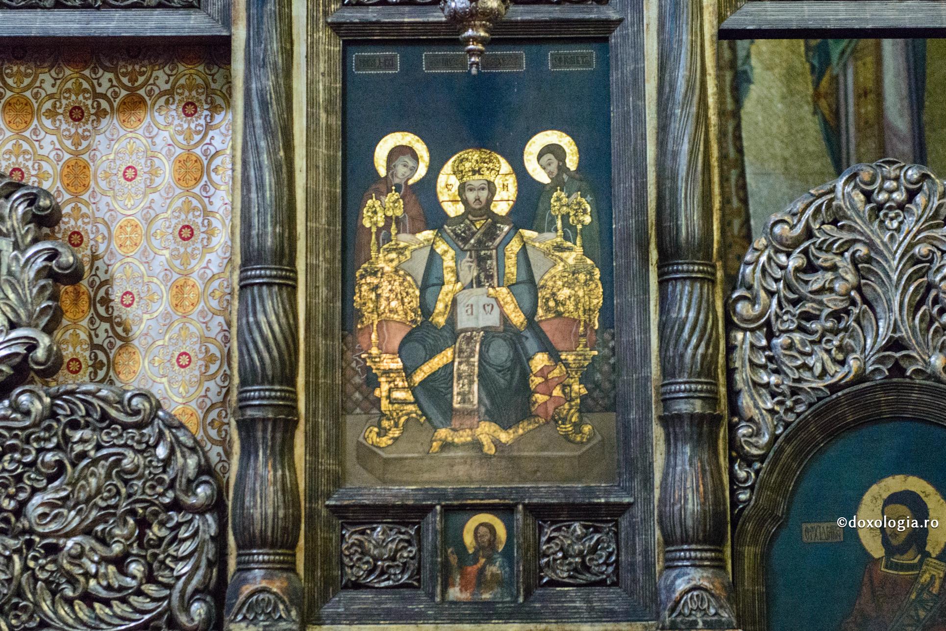 Iisus Hristos pe tron