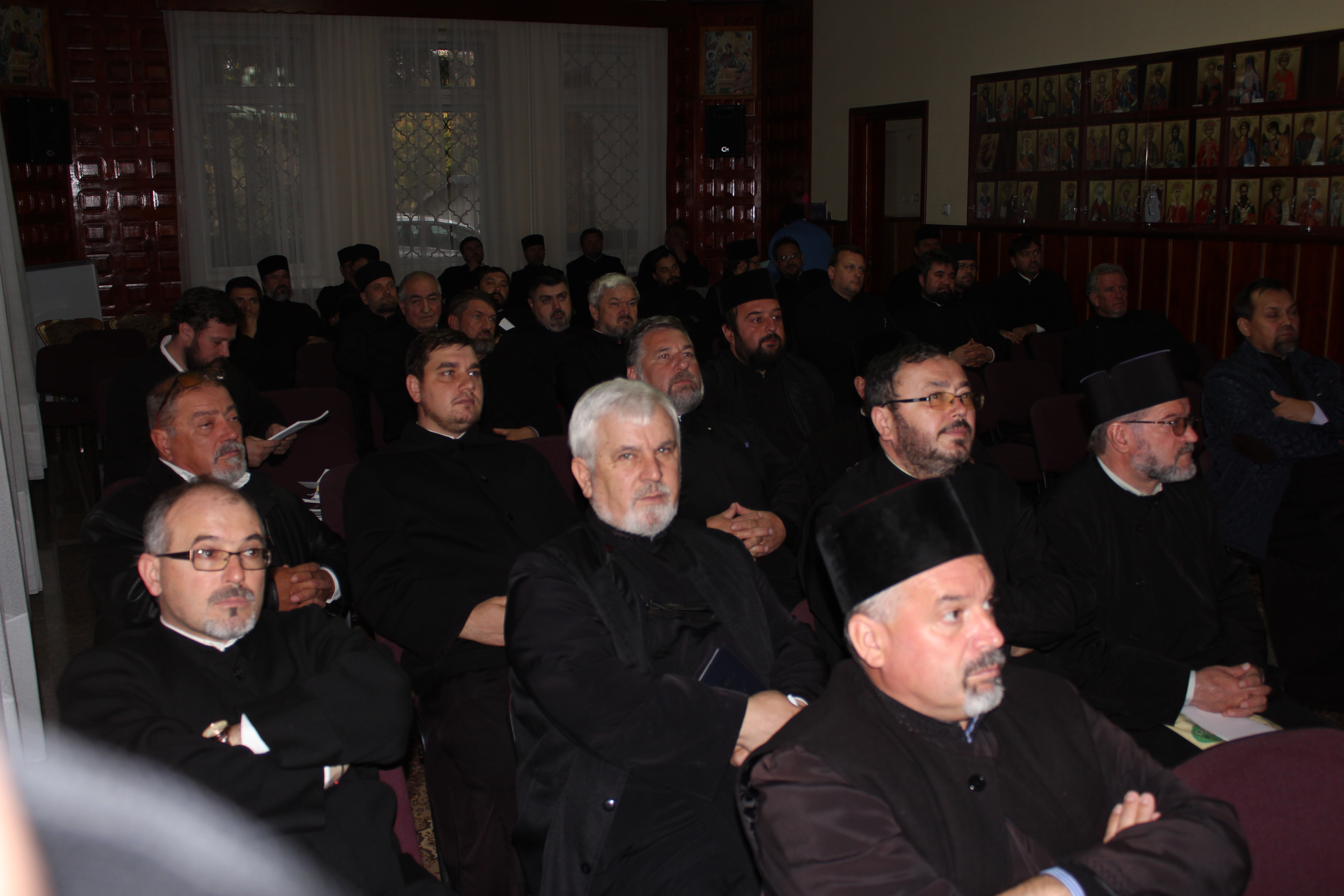 Şedinţe cu preoţii în protopopiatele Paşcani şi 2 Iaşi