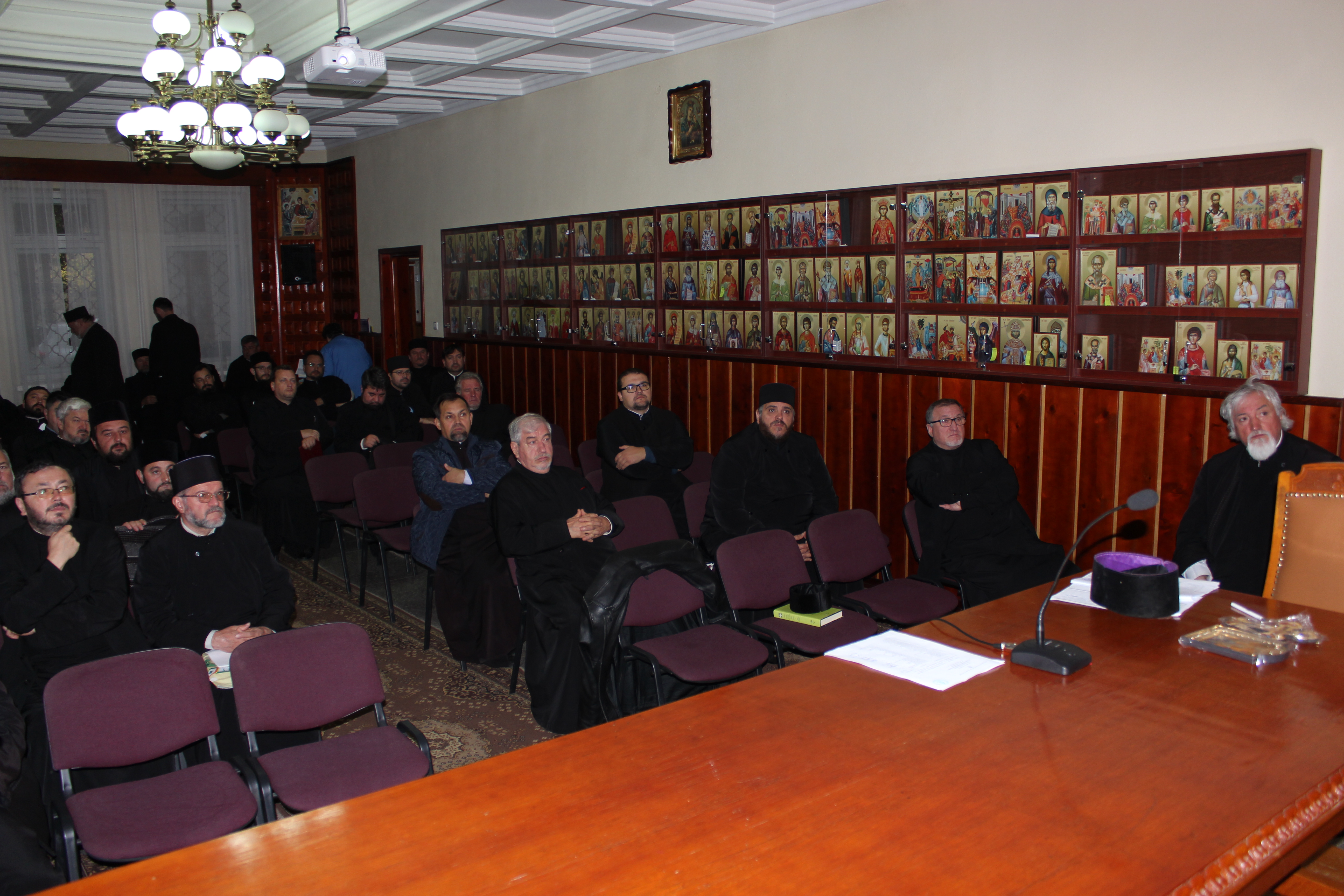 Şedinţe cu preoţii în protopopiatele Paşcani şi 2 Iaşi