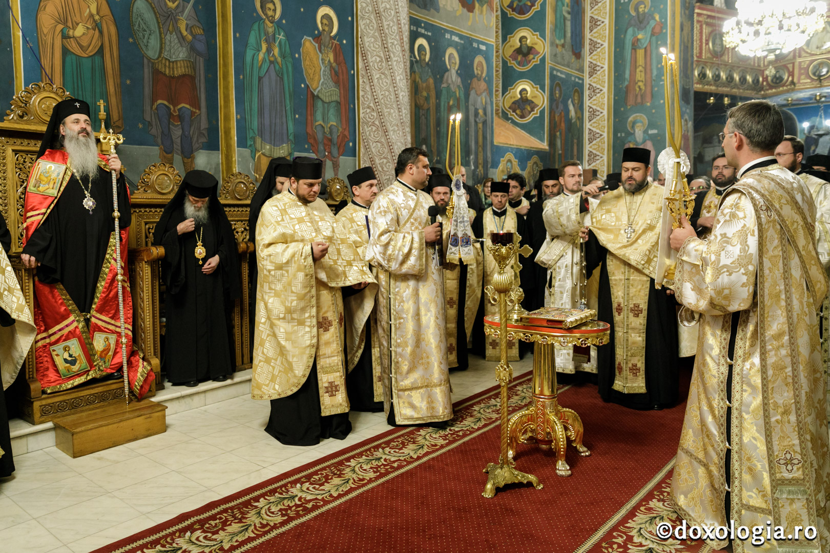 Întâmpinarea oficială a noului Episcop al Hușilor