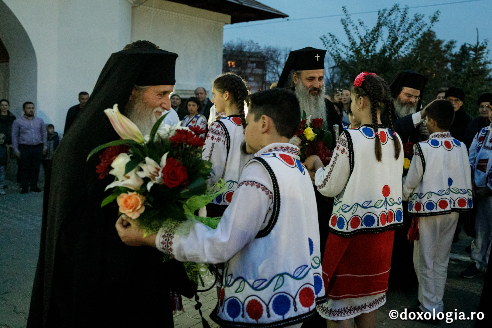 Întâmpinarea oficială a noului Episcop al Hușilor