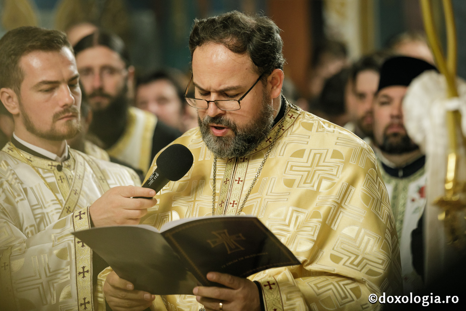 Întâmpinarea oficială a noului Episcop al Hușilor