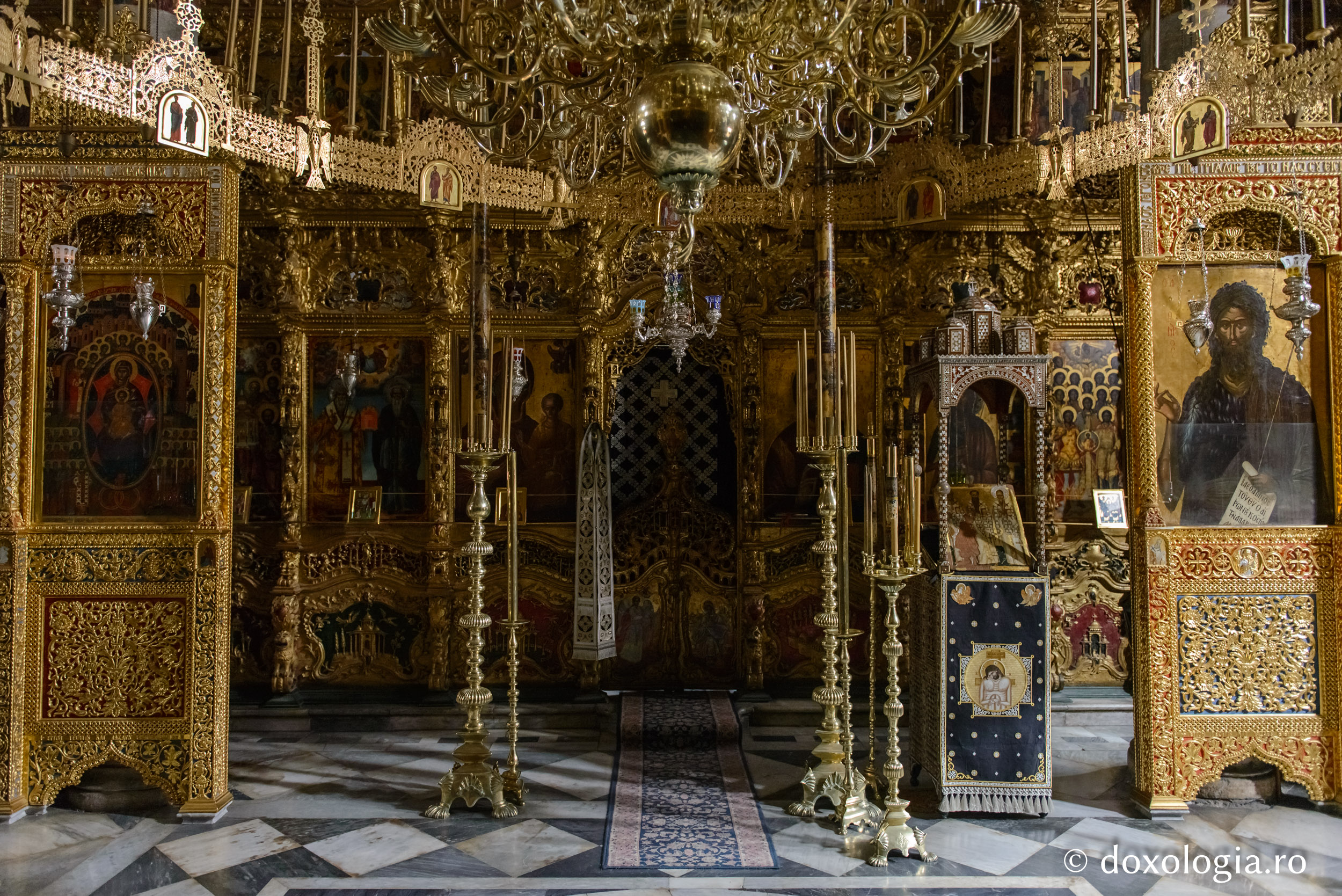 Katholikonul / Foto: Pr. Silviu Cluci Mănăstirea Dionisiu – Athos