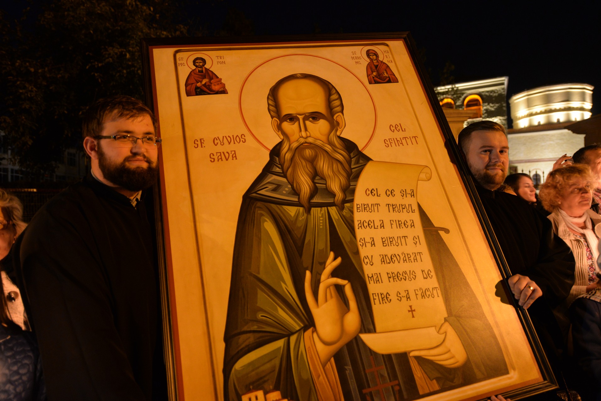 Credința în ajutorul Sfinților, mărturisită pe străzile din Iași de mii de pelerini