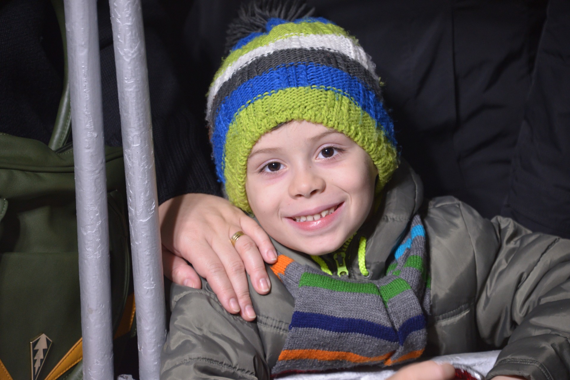 Credința în ajutorul Sfinților, mărturisită pe străzile din Iași de mii de pelerini