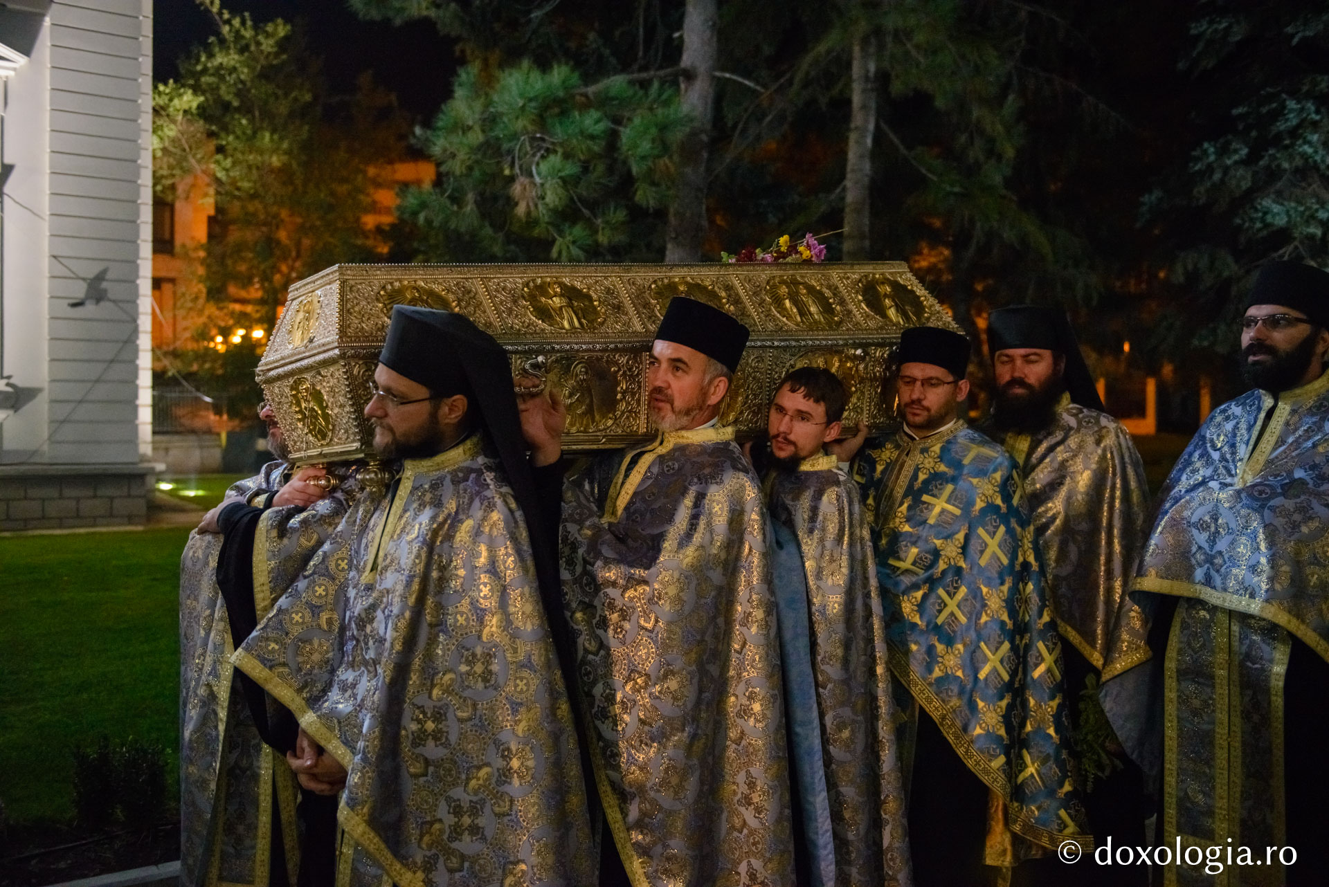 (Video) Au început evenimentele dedicate Sfintei Cuvioase Parascheva de la Iași