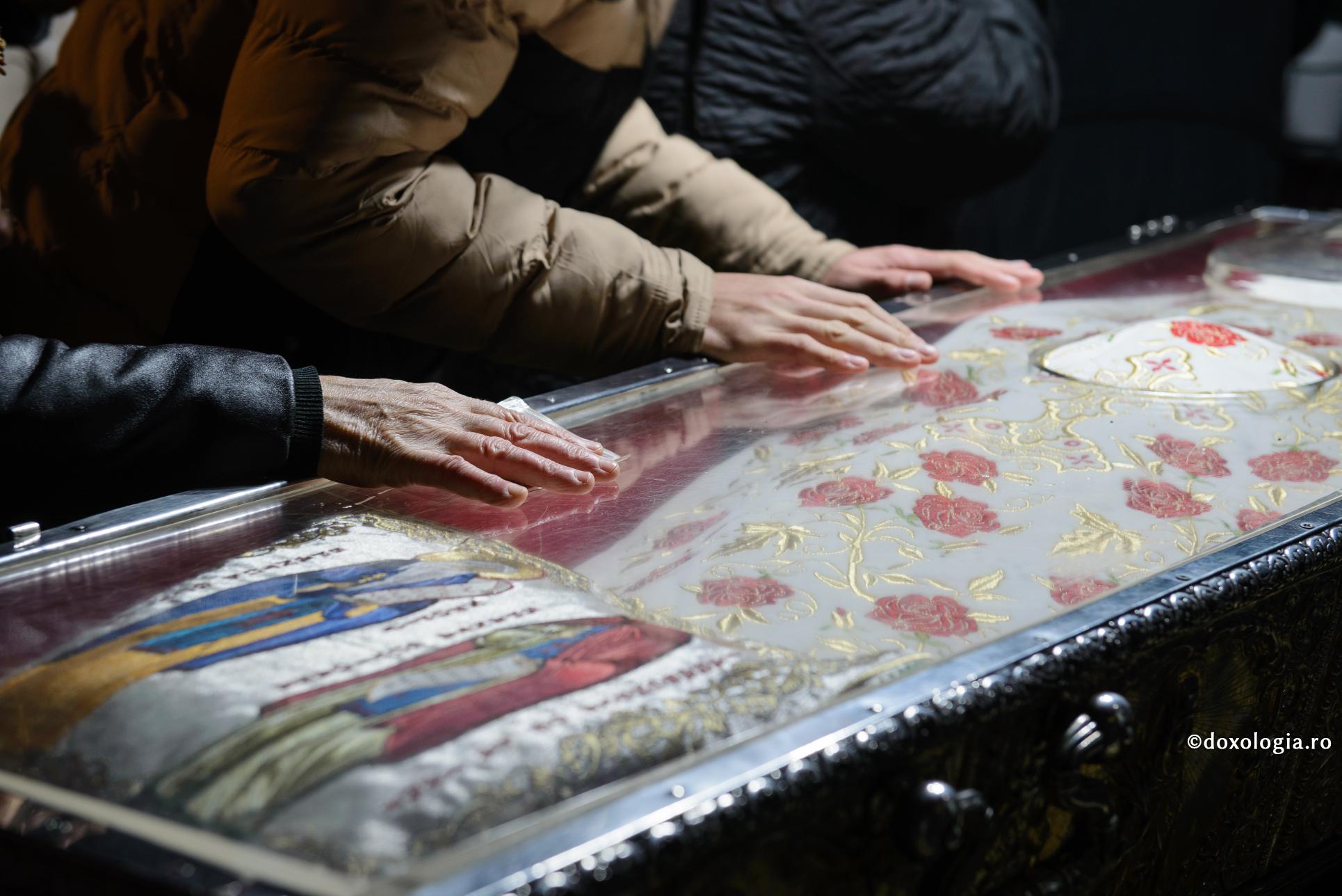 Aproape de Sfânta Parascheva - studentă la Iași