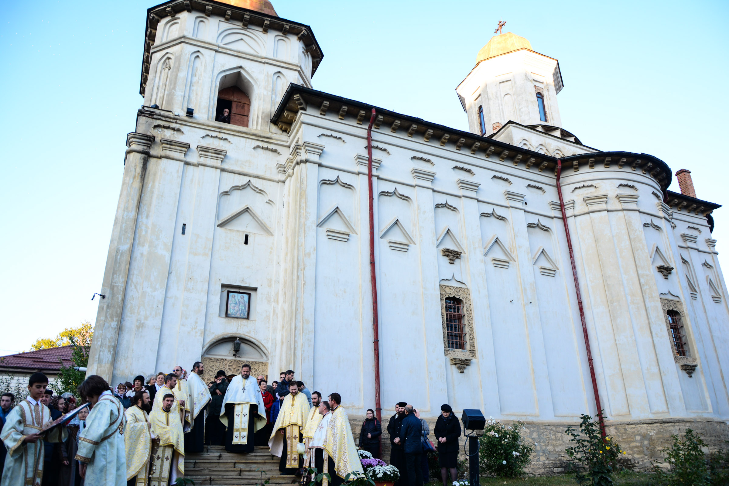 Fragment din moaștele Sfântului Teodor Tiron, dăruit Bisericii „Sfinții Teodori” din Iași