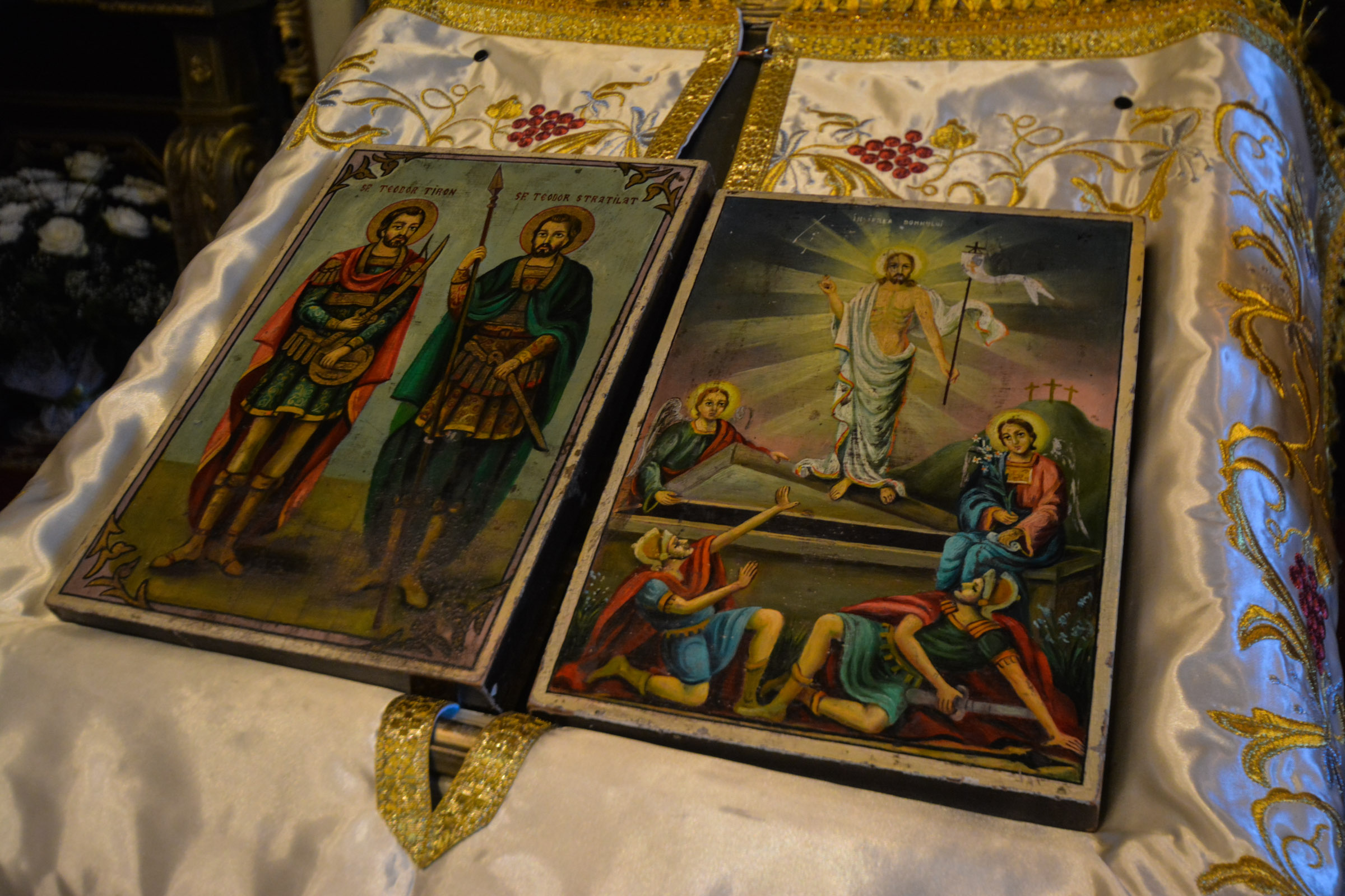 Fragment din moaștele Sfântului Teodor Tiron, dăruit Bisericii „Sfinții Teodori” din Iași