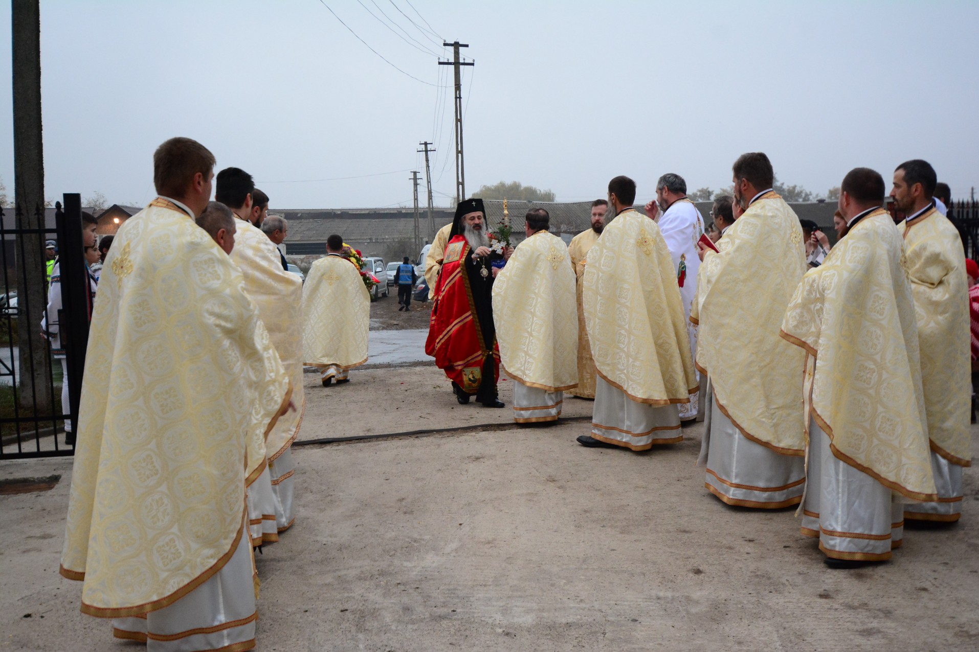 Foto: Adrian Sârbu Biserica Parohiei Bobuleşti a fost sfinţită