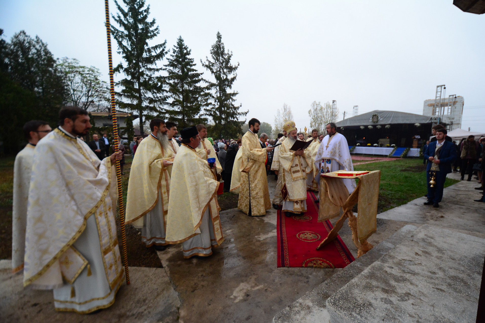 Foto: Adrian Sârbu Biserica Parohiei Bobuleşti a fost sfinţită