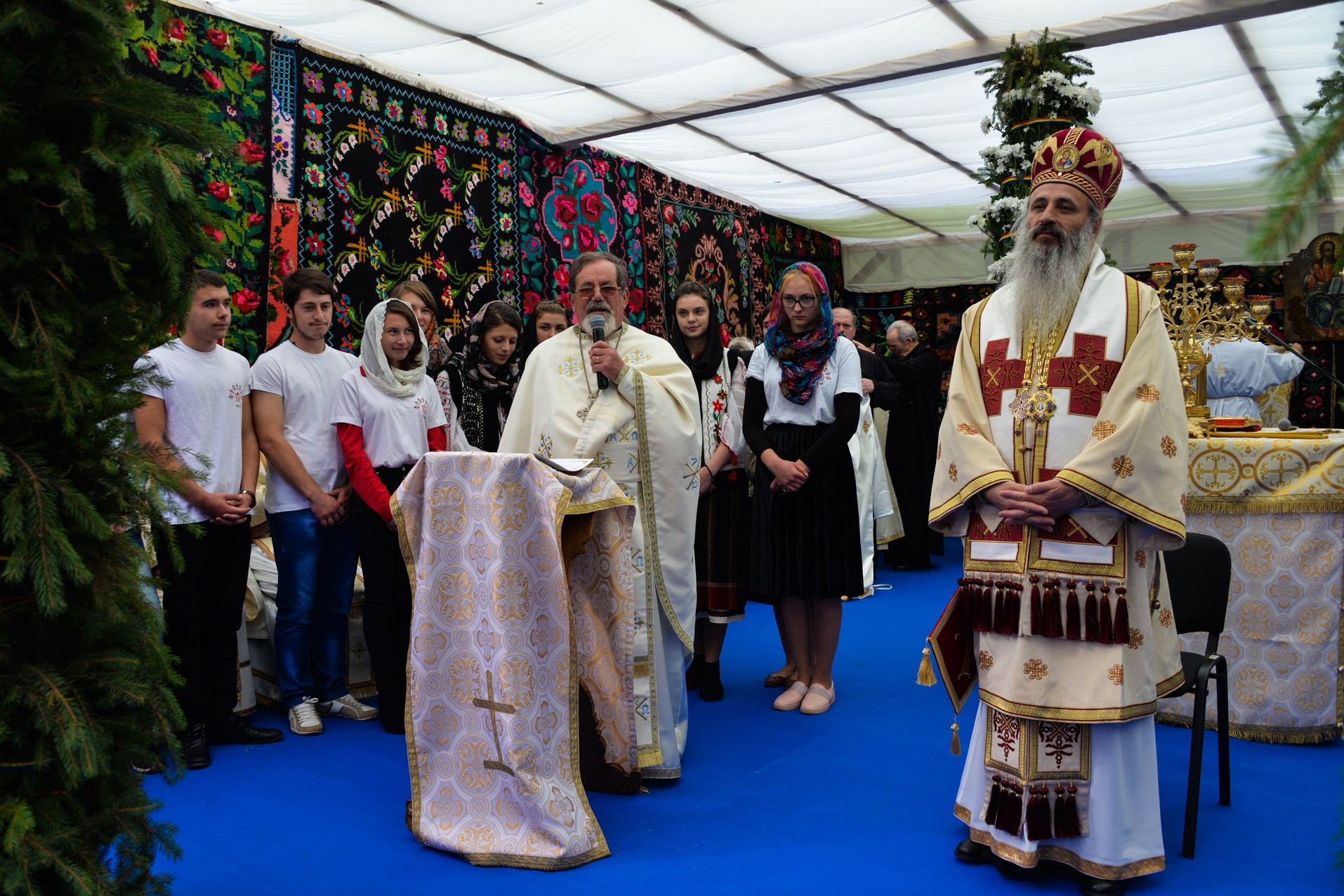 Resfințire de biserică la Drăgușeni: „Viața creștinului este o mucenicie de fiecare zi”