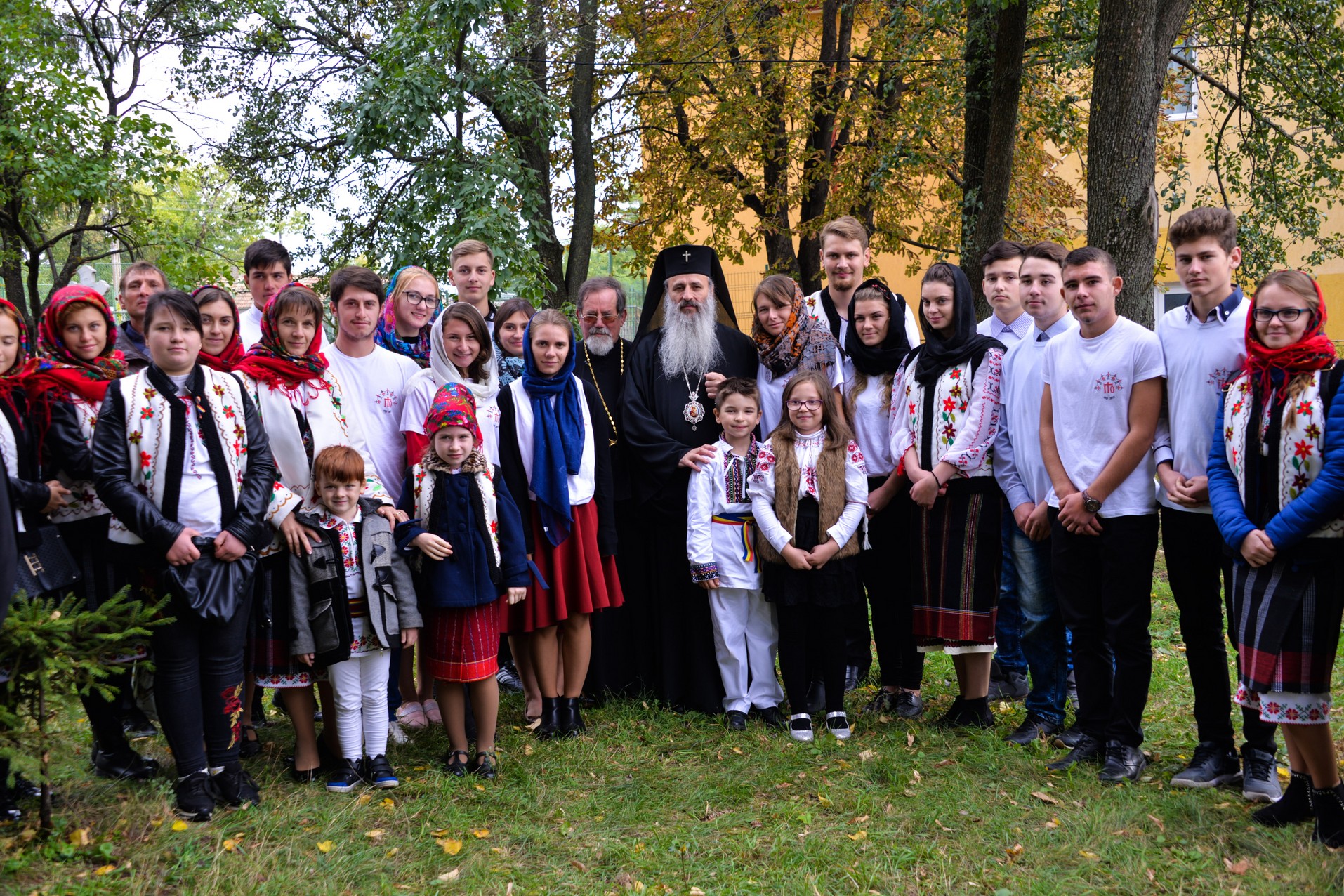 Resfințire de biserică la Drăgușeni: „Viața creștinului este o mucenicie de fiecare zi”