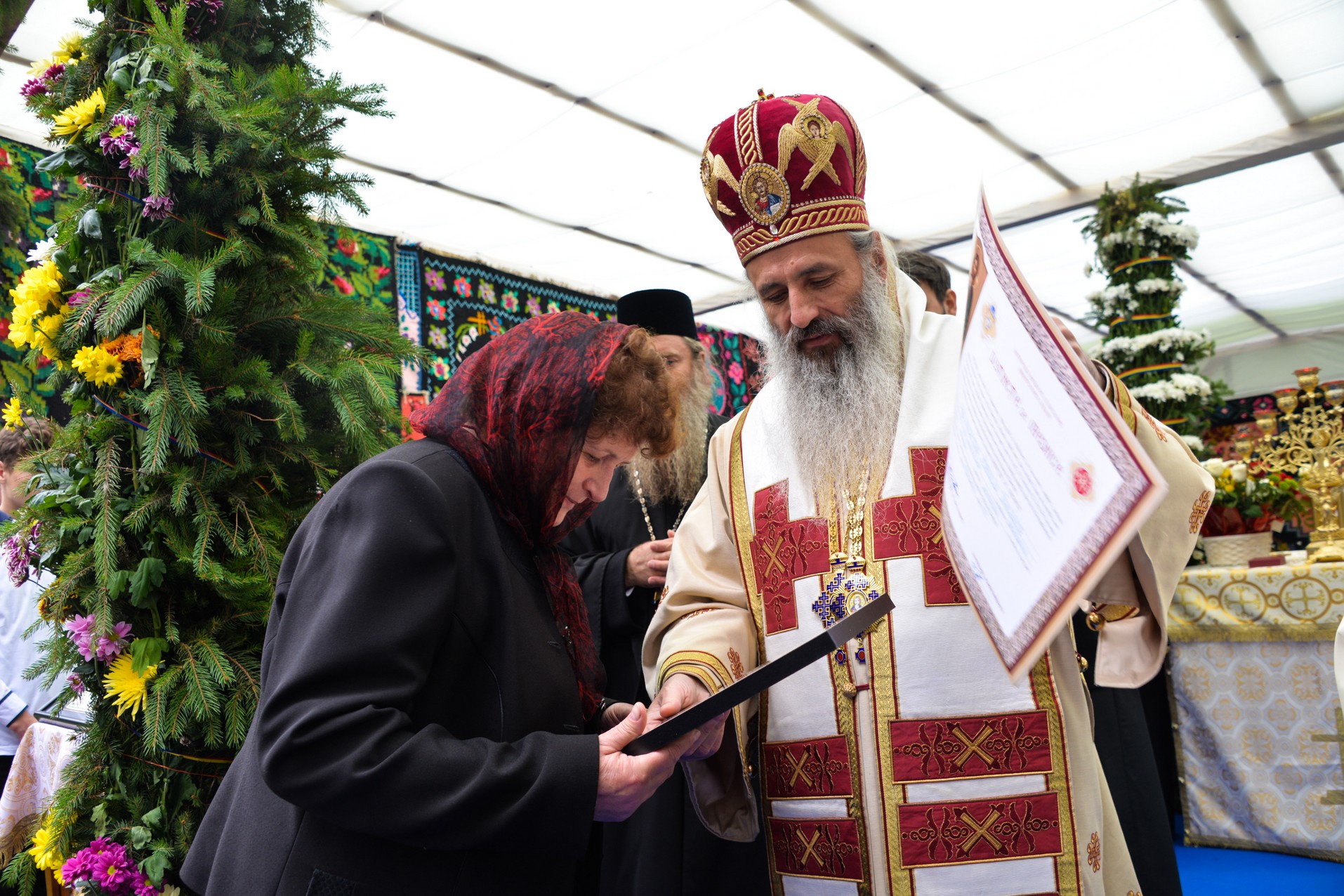 Resfințire de biserică la Drăgușeni: „Viața creștinului este o mucenicie de fiecare zi”