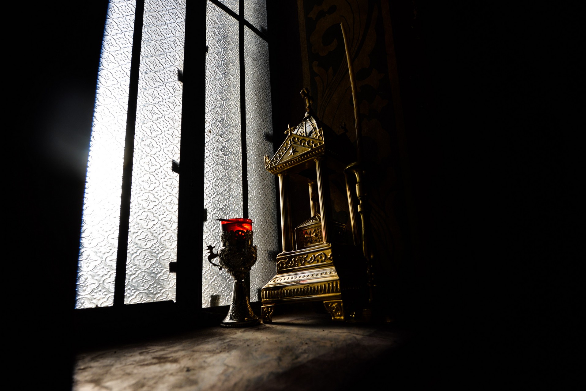 Resfințire de biserică la Drăgușeni: „Viața creștinului este o mucenicie de fiecare zi”