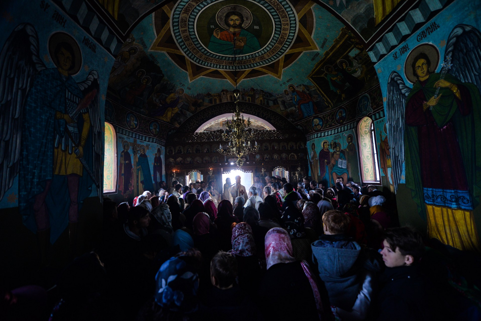 Resfințire de biserică la Drăgușeni: „Viața creștinului este o mucenicie de fiecare zi”