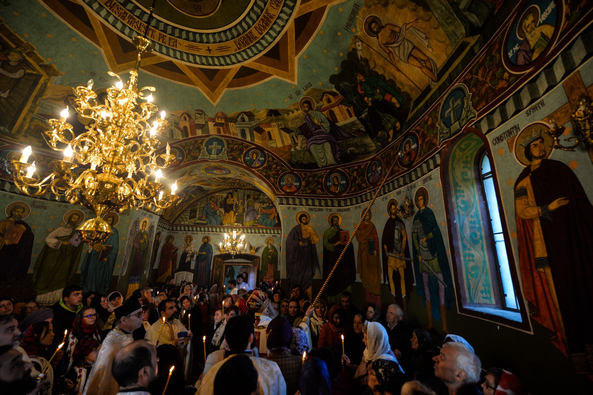 Resfințire de biserică la Drăgușeni: „Viața creștinului este o mucenicie de fiecare zi”