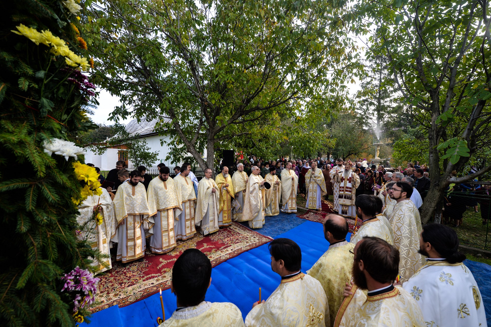 Resfințire de biserică la Drăgușeni: „Viața creștinului este o mucenicie de fiecare zi”