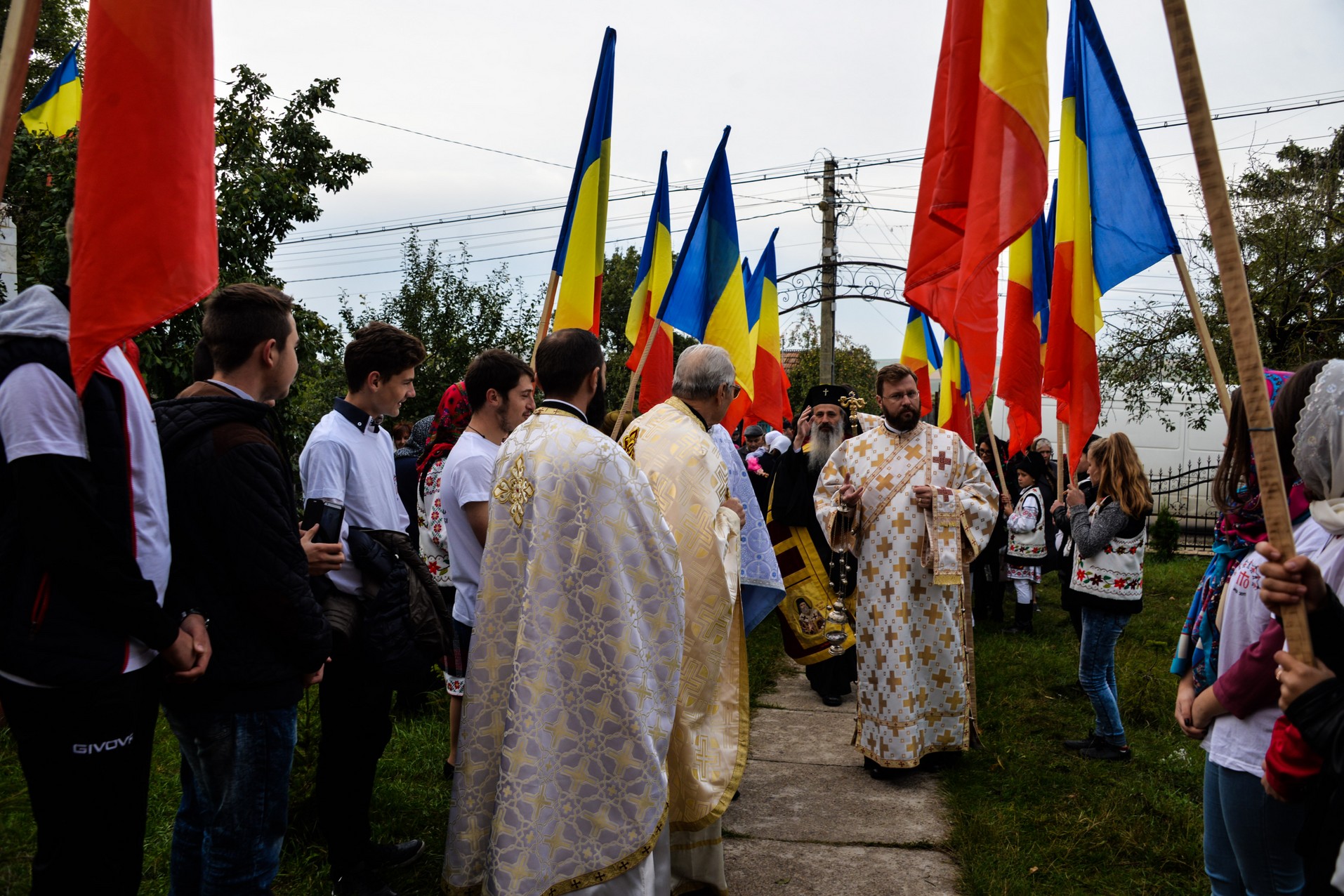 Resfințire de biserică la Drăgușeni: „Viața creștinului este o mucenicie de fiecare zi”