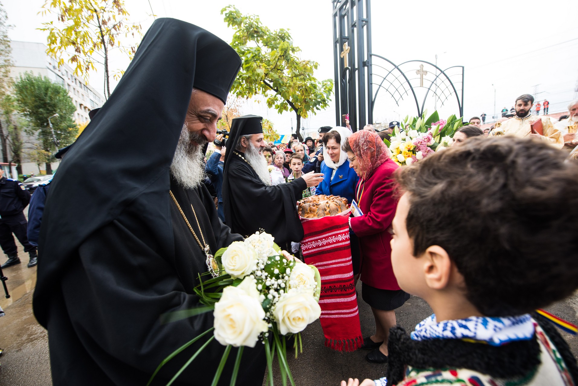 Sărbătoare istorică în cartierul ieșean Alexandru cel Bun: Biserica „Sfântul Ierarh Nectarie” a fost sfințită