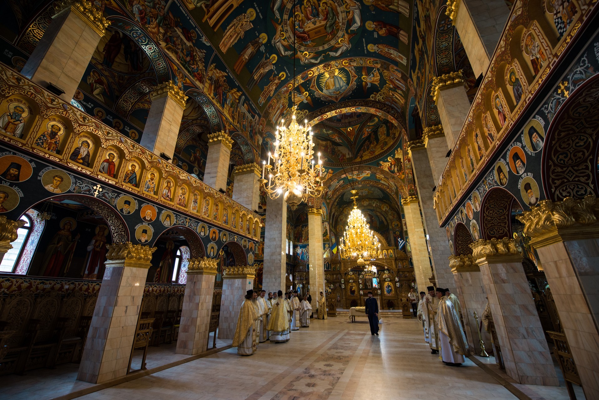 Sărbătoare istorică în cartierul ieșean Alexandru cel Bun: Biserica „Sfântul Ierarh Nectarie” a fost sfințită