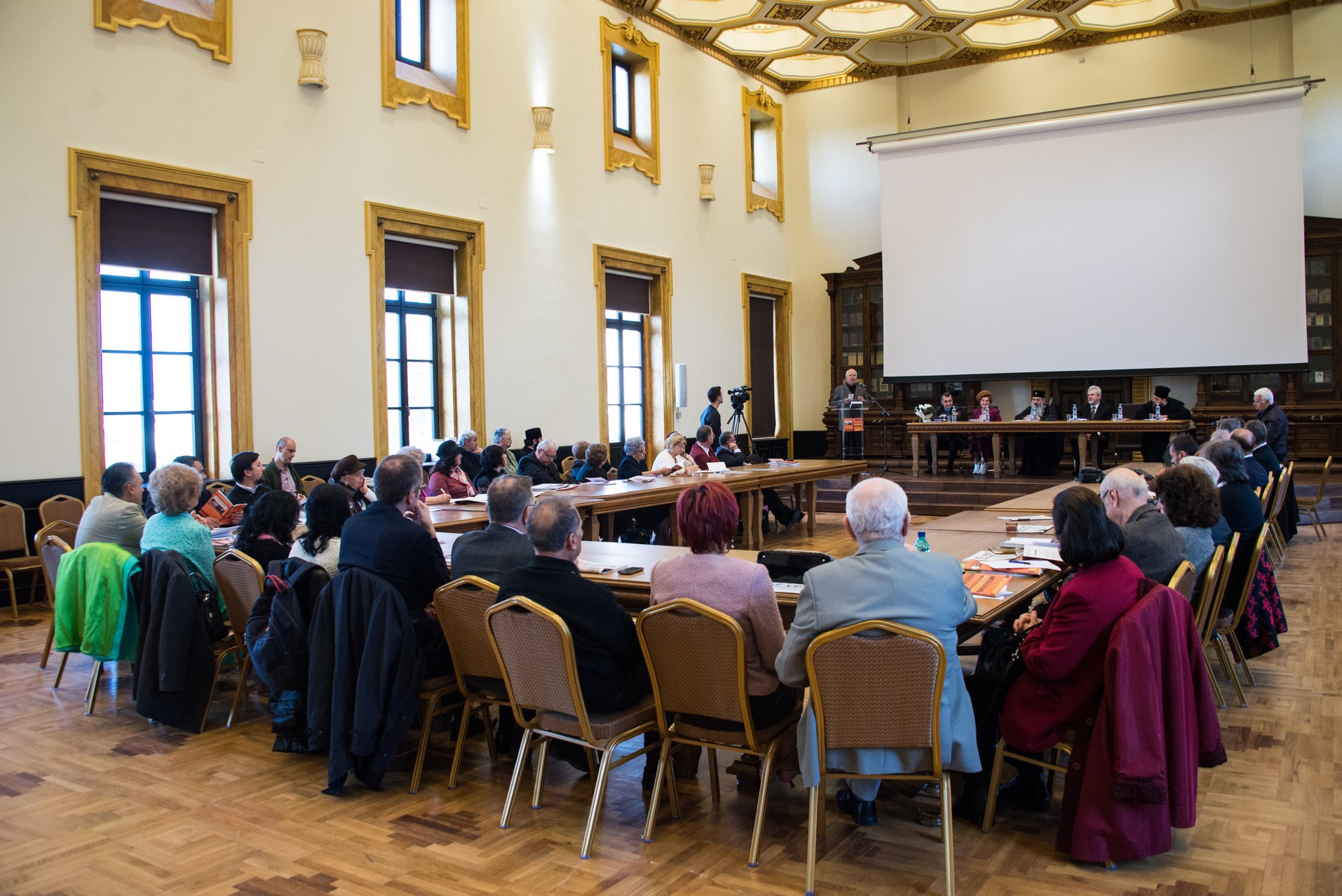 Foto: Tudorel Rusu IPS Mitropolit Teofan, prezent la deschiderea Simpozionului internațional „Memorie istorică și spiritualitate românească”