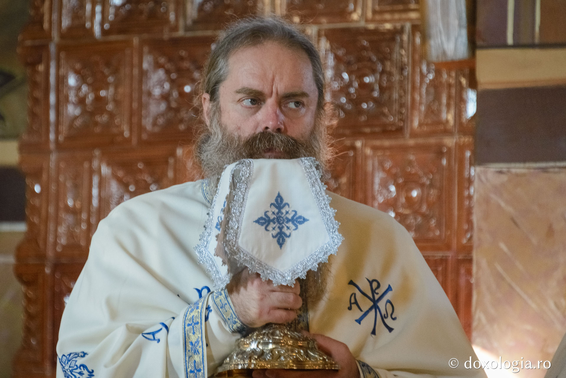 Hram la Mănăstirea Peștera: „Omul este chemat să devină templu al Duhului Sfânt”